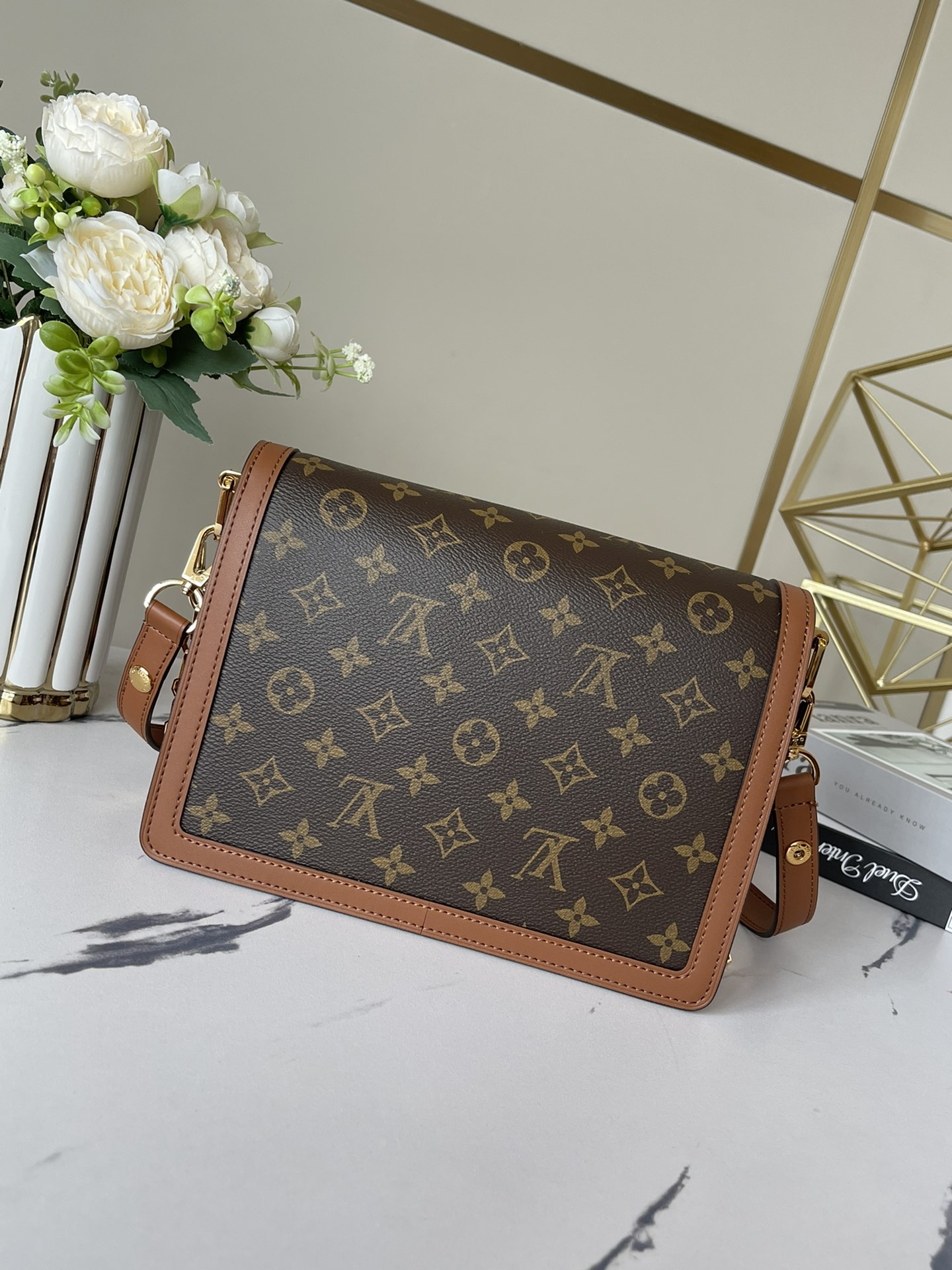 L0vis Vvtt0n Dauphine