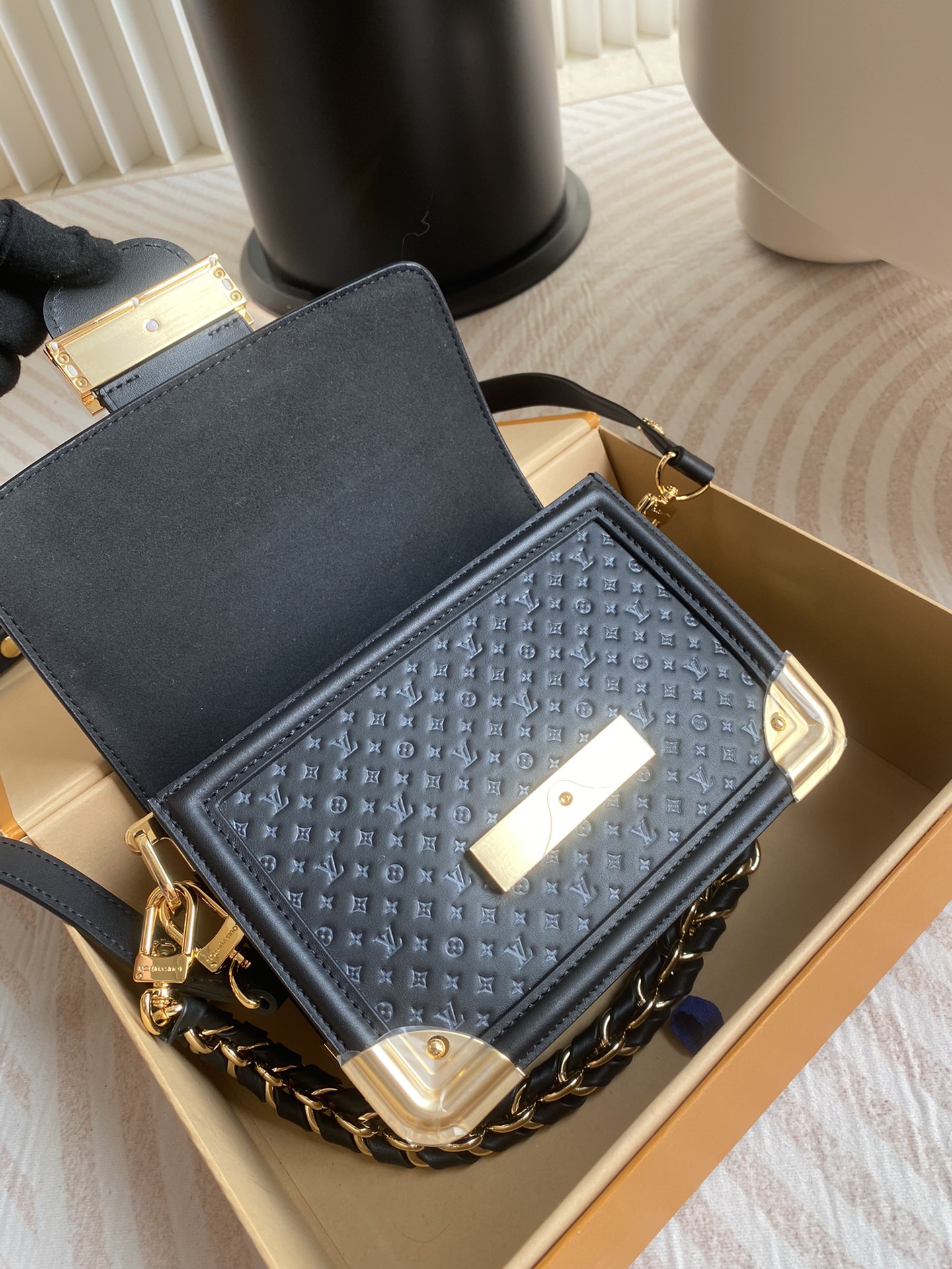 L0vis Vvtt0n Dauphine