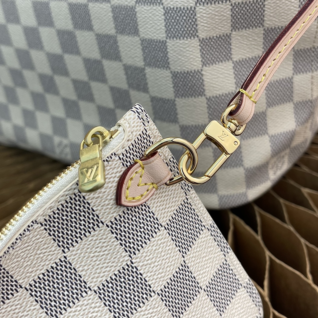 L0vis Vvtt0n Damier Ebene