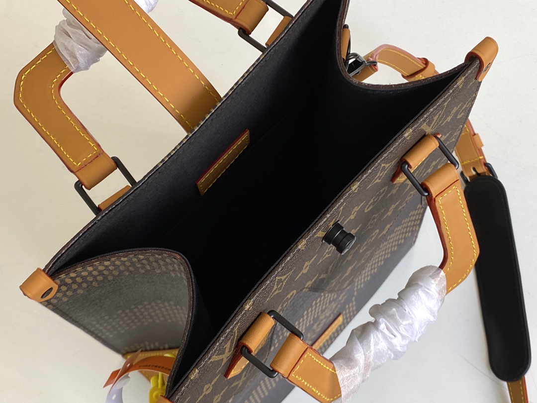 L0vis Vvtt0n Damier Ebene