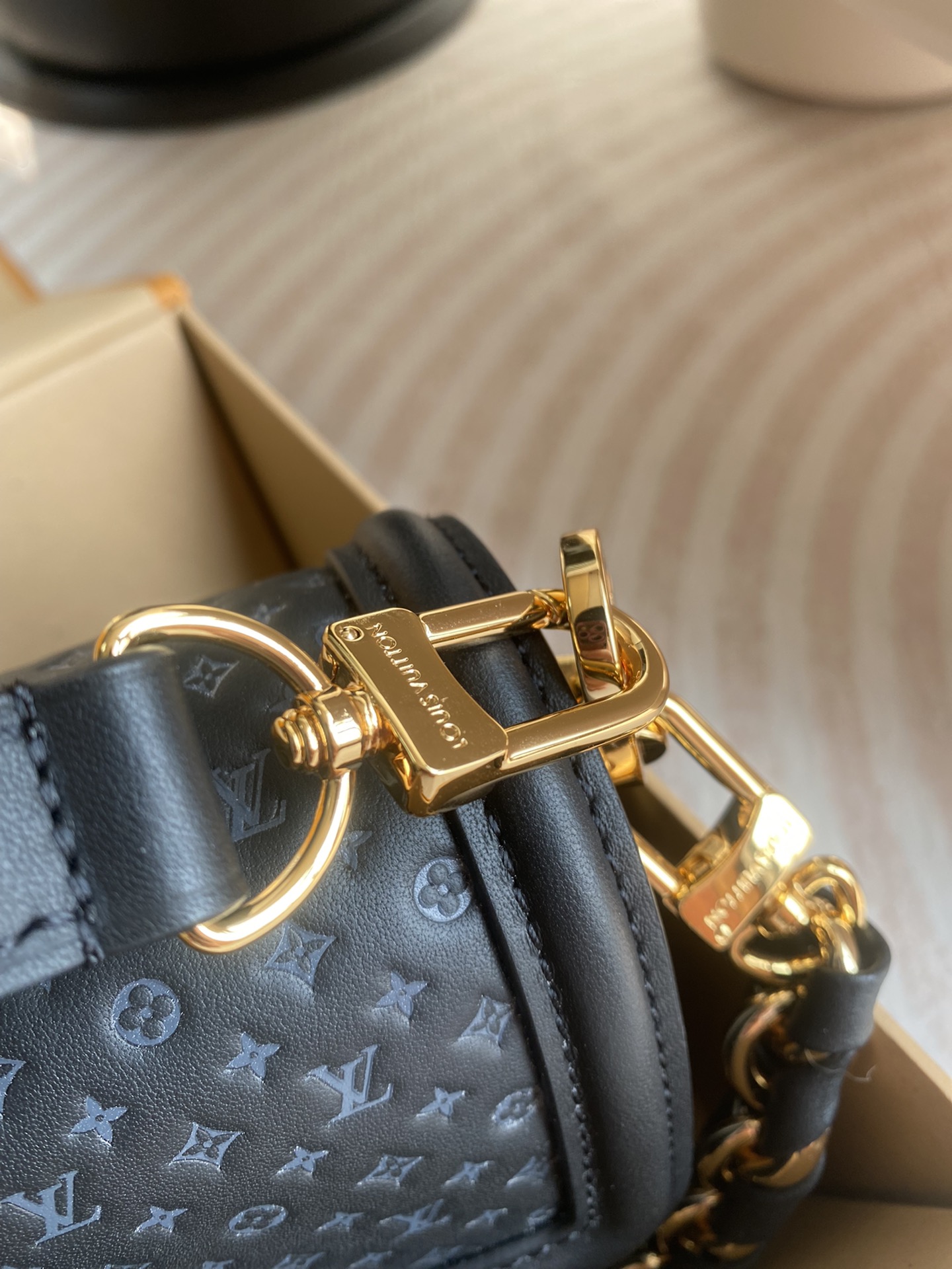 L0vis Vvtt0n Dauphine