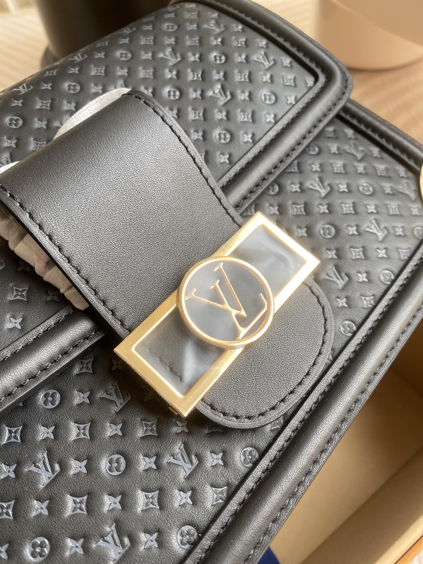 L0vis Vvtt0n Dauphine