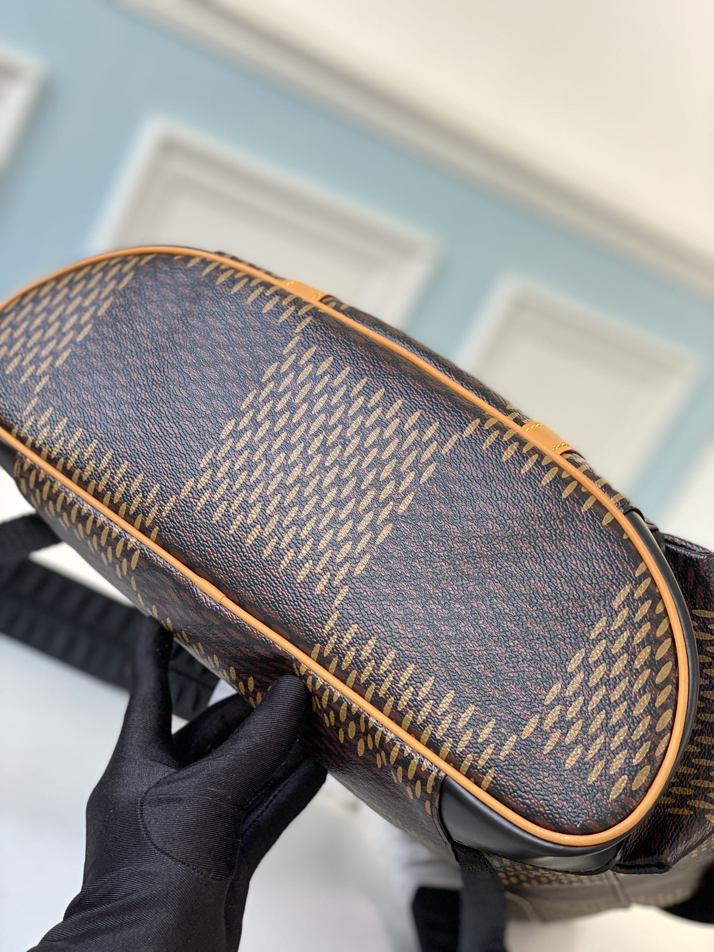 L0vis Vvtt0n Damier Ebene