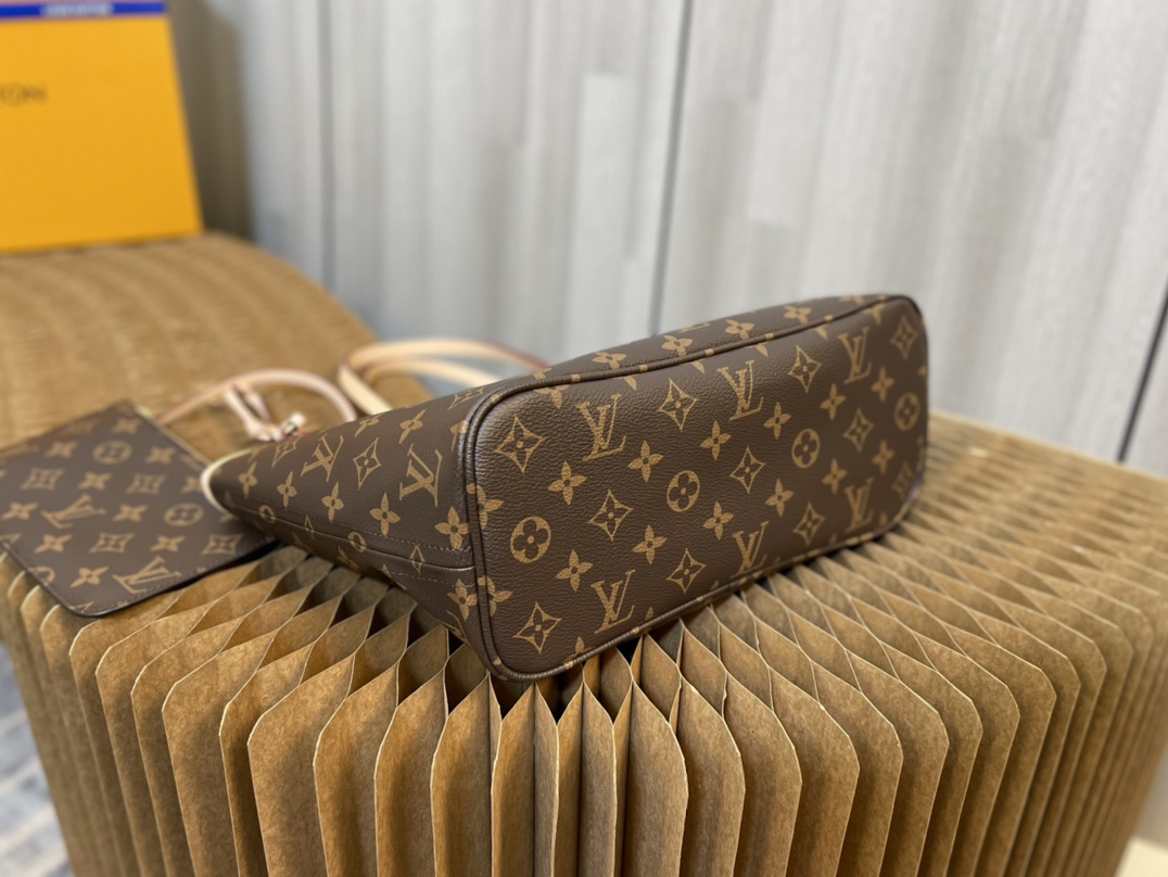 L0vis Vvtt0n Damier Ebene