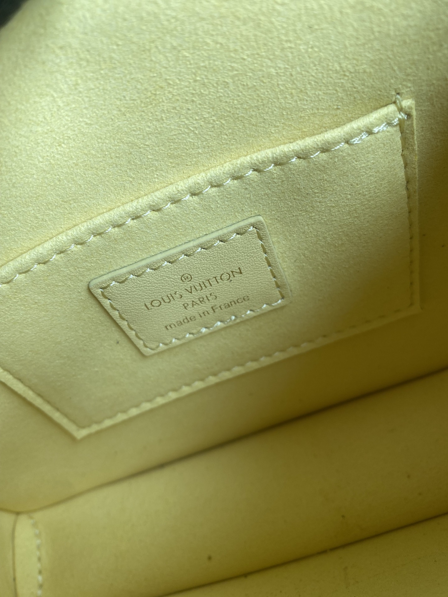 L0vis Vvtt0n Dauphine