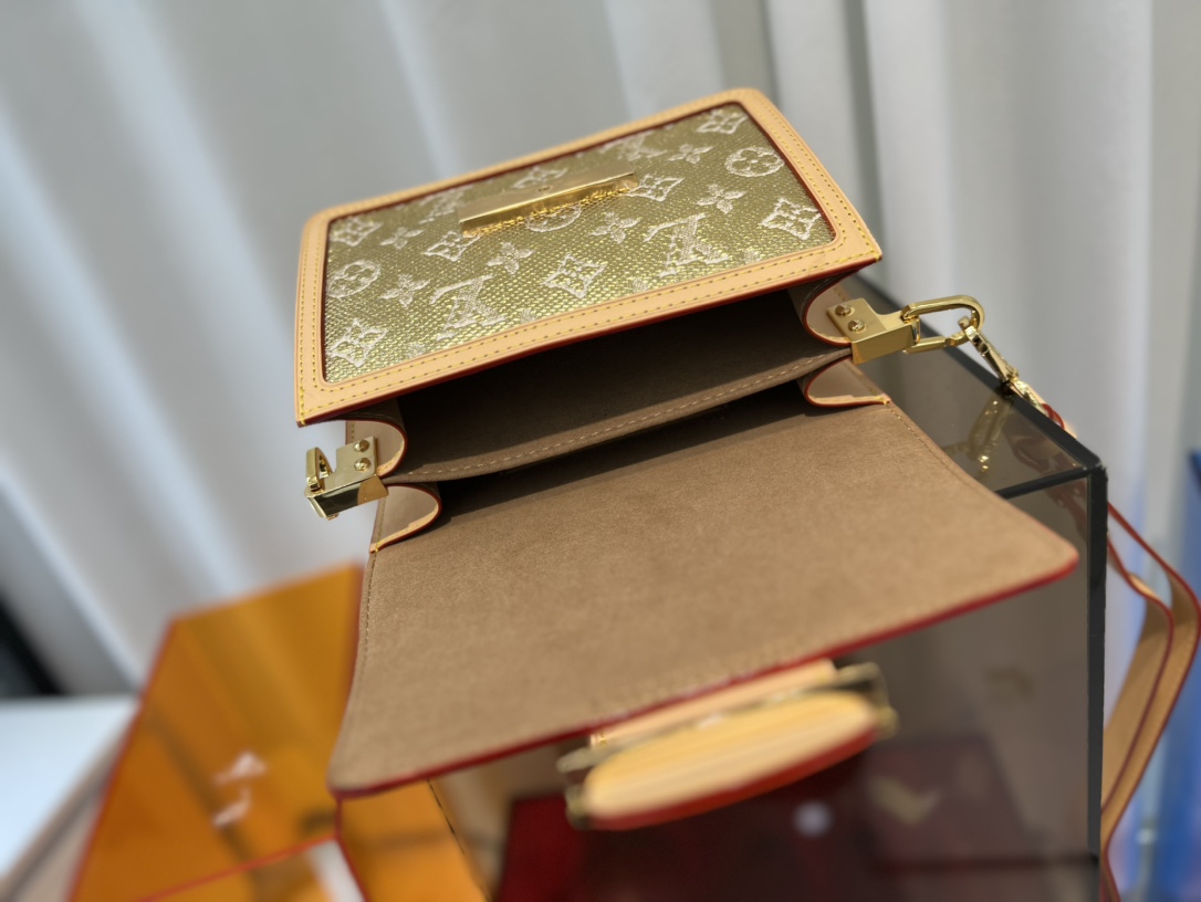 L0vis Vvtt0n Dauphine