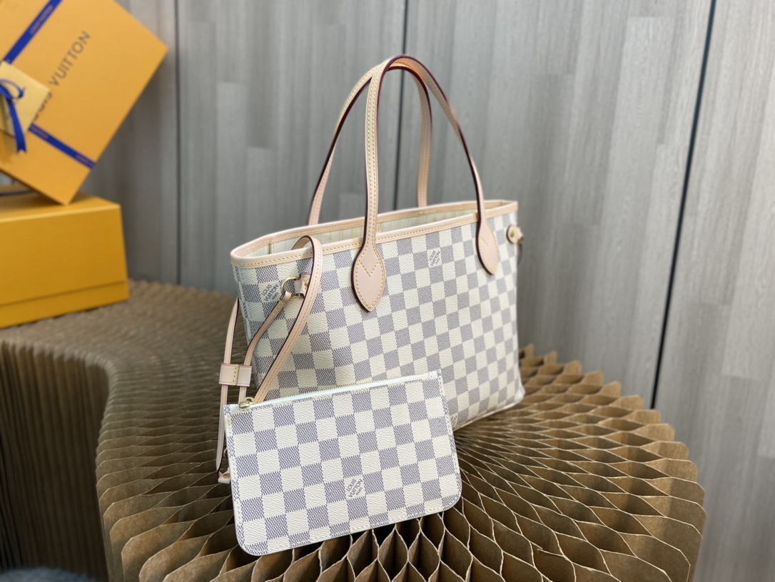 L0vis Vvtt0n Damier Ebene