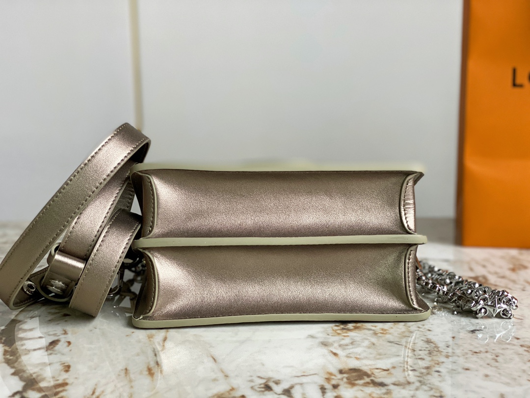 L0vis Vvtt0n Dauphine