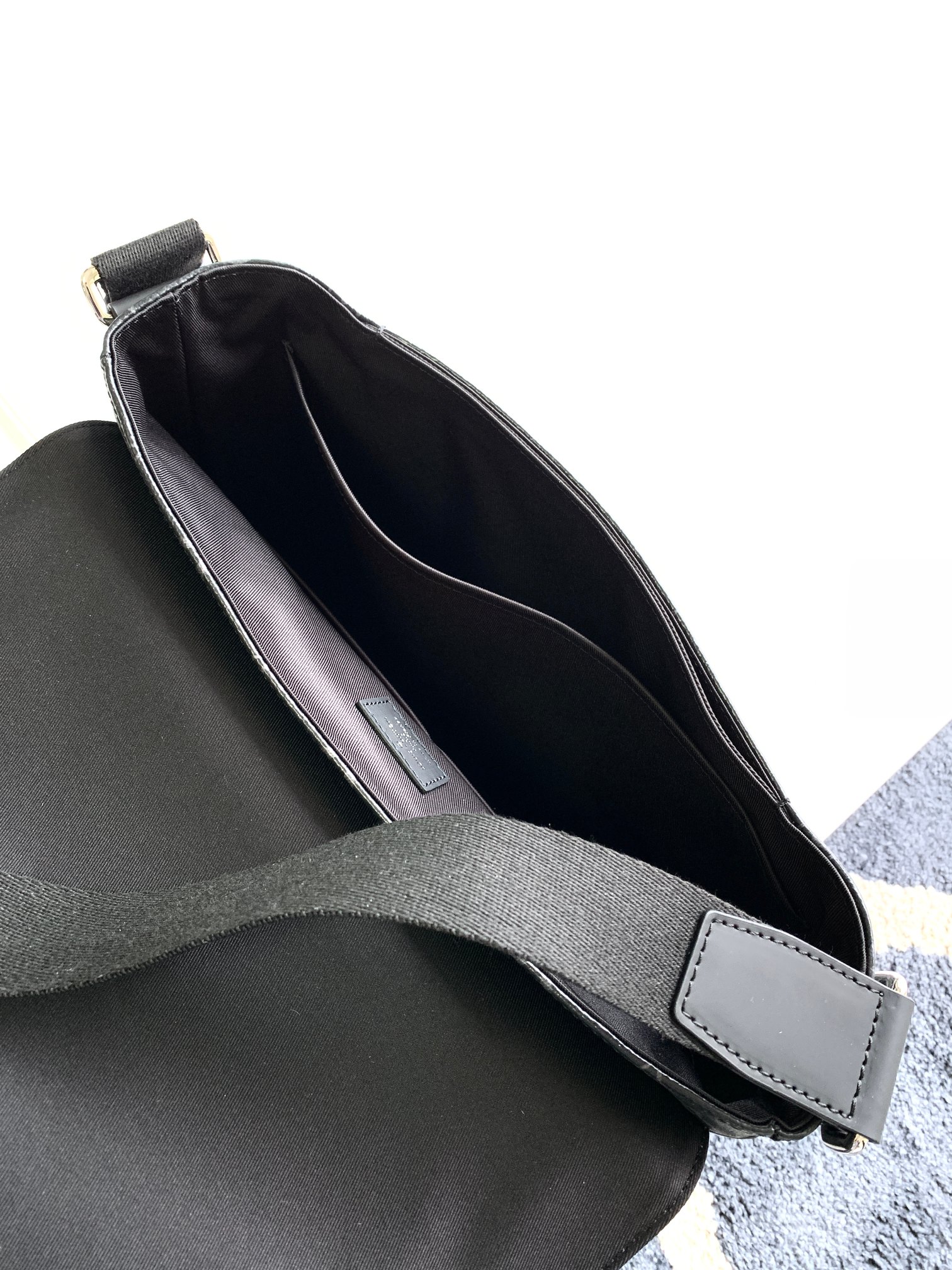 L0vis Vvtt0n Damier Ebene