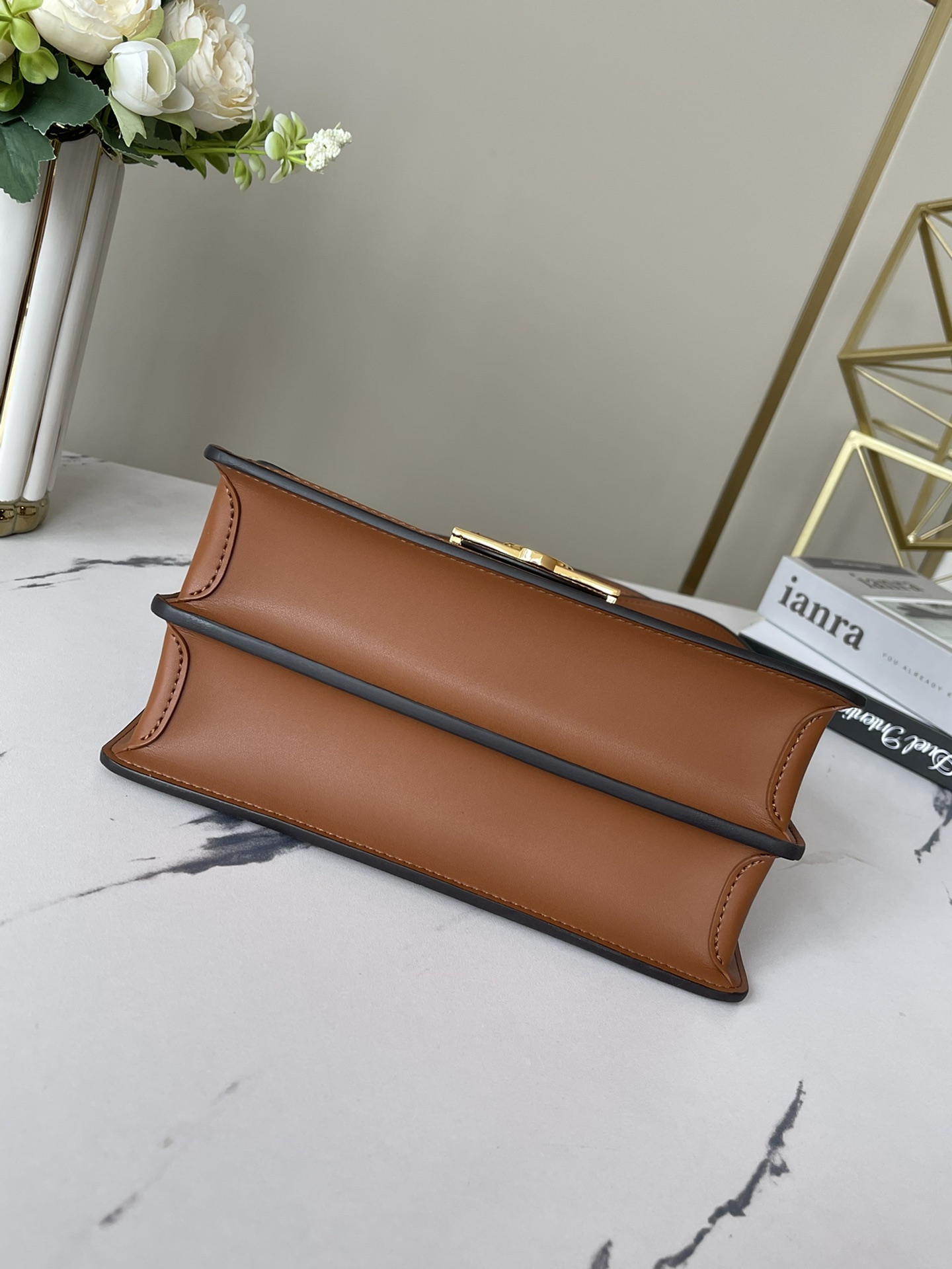 L0vis Vvtt0n Dauphine