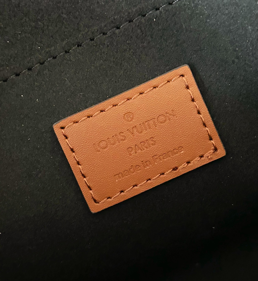 L0vis Vvtt0n Dauphine