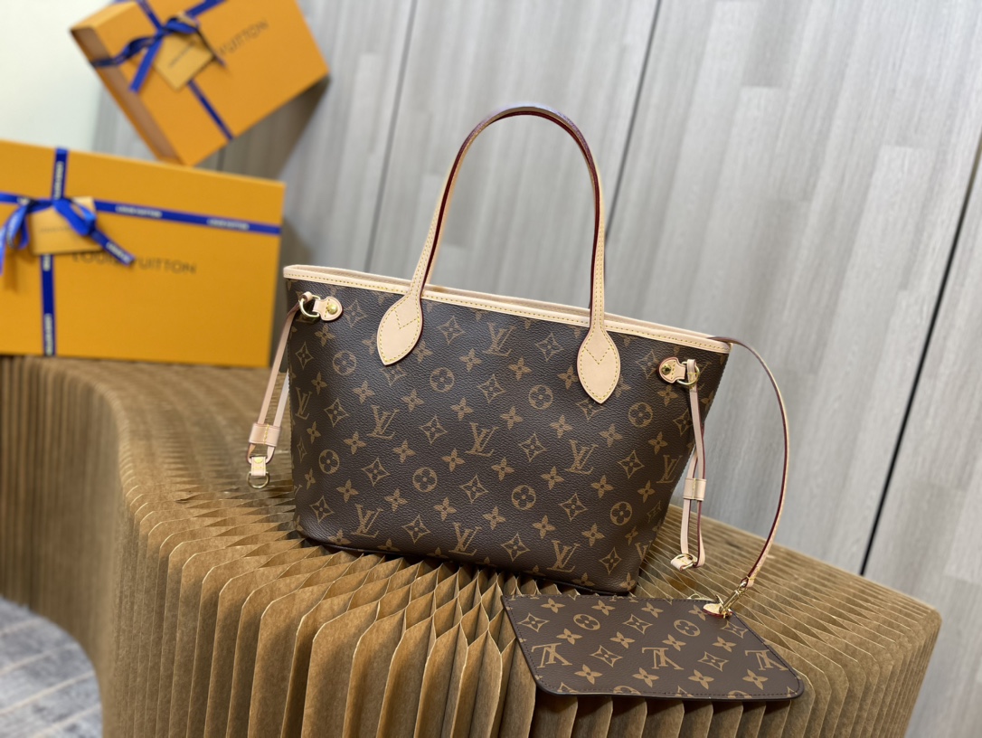 L0vis Vvtt0n Damier Ebene