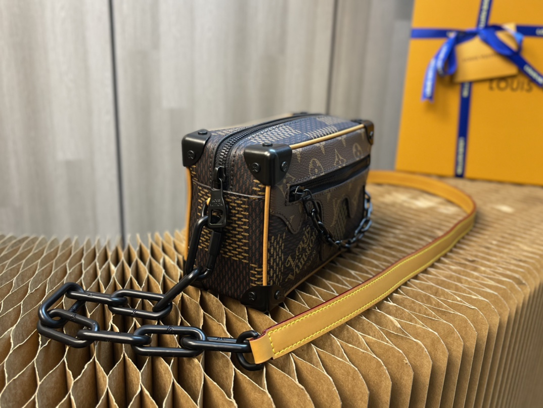 L0vis Vvtt0n Damier Ebene