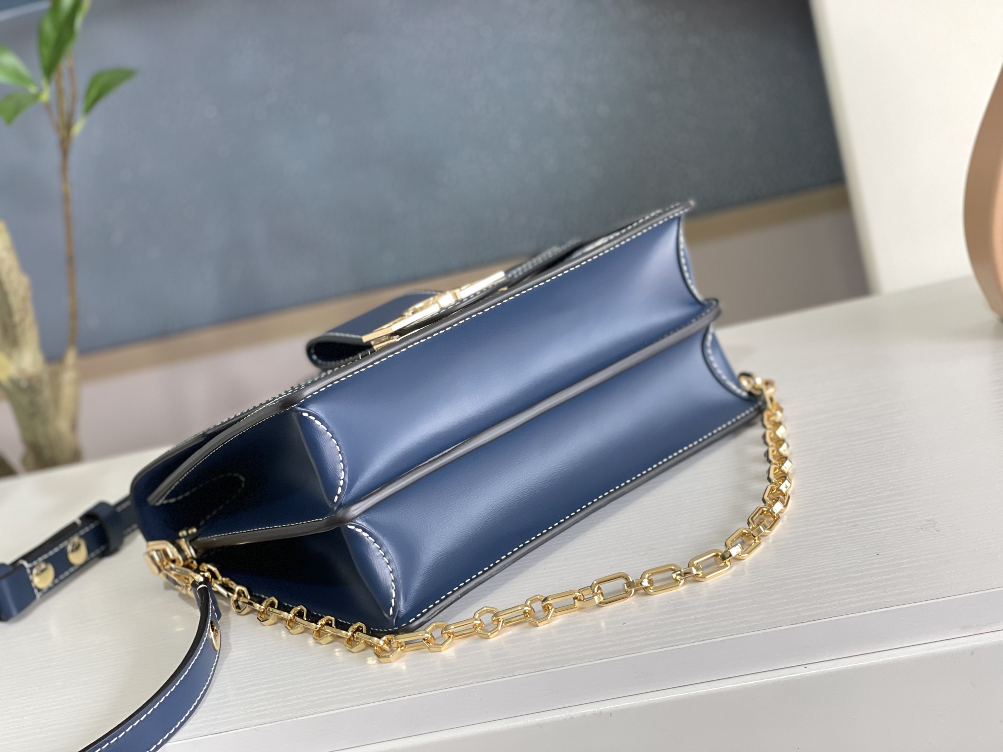 L0vis Vvtt0n Dauphine