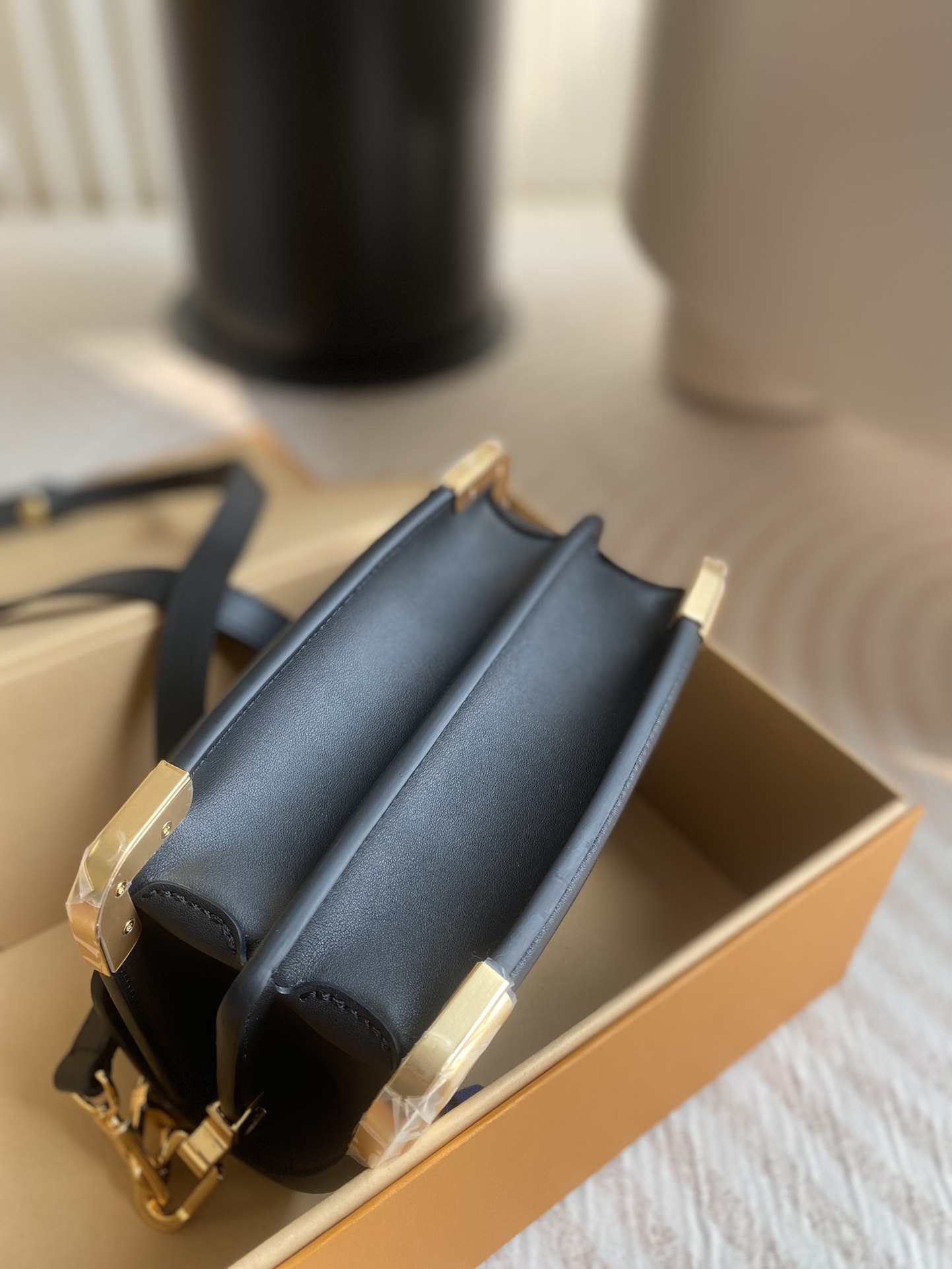 L0vis Vvtt0n Dauphine