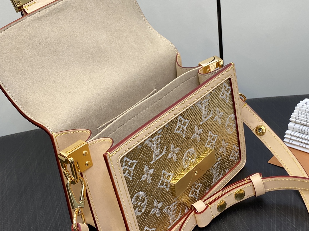 L0vis Vvtt0n Dauphine