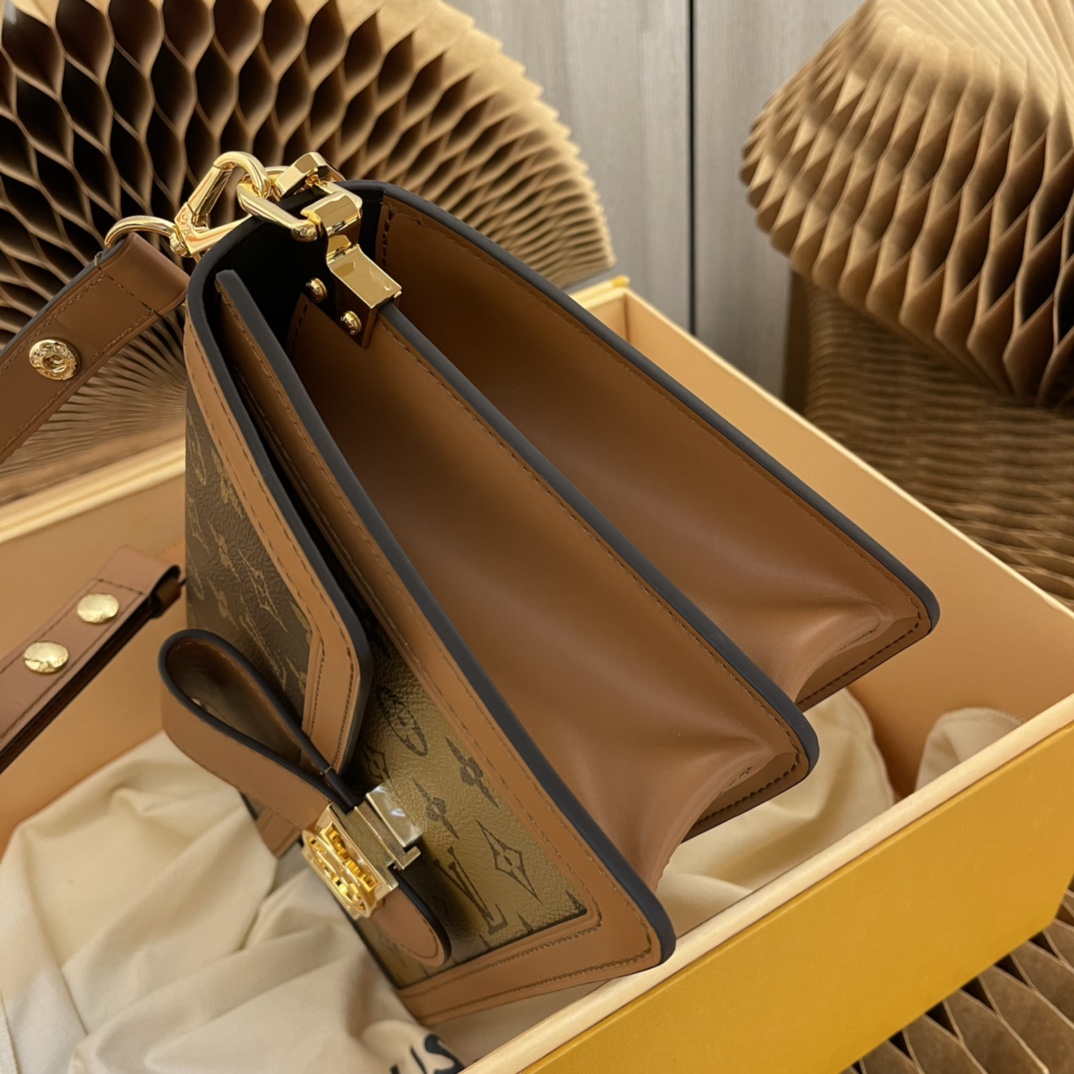 L0vis Vvtt0n Dauphine