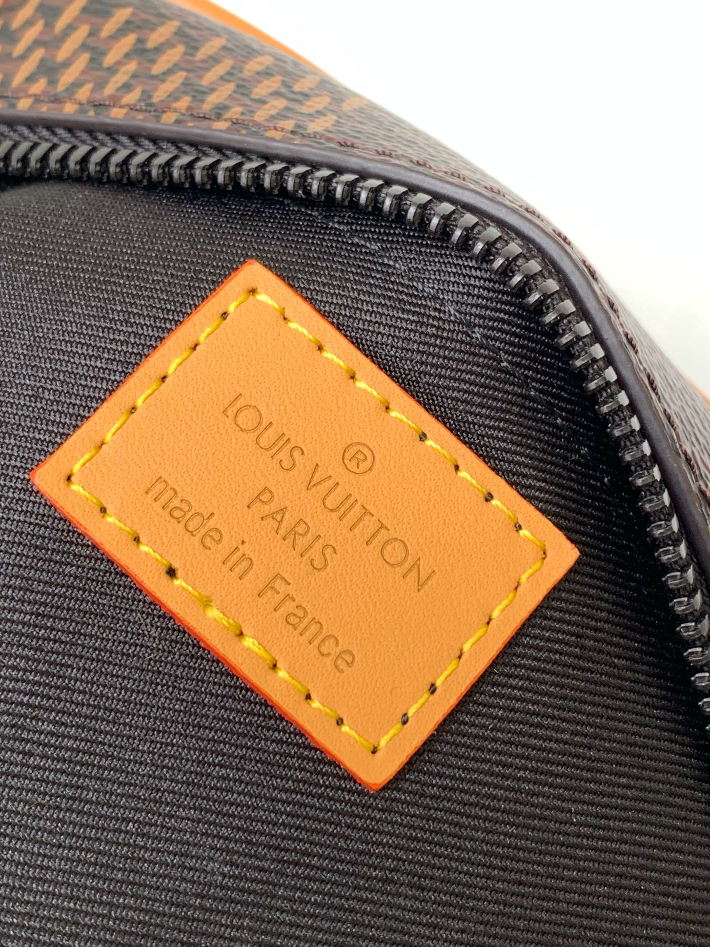 L0vis Vvtt0n Damier Ebene