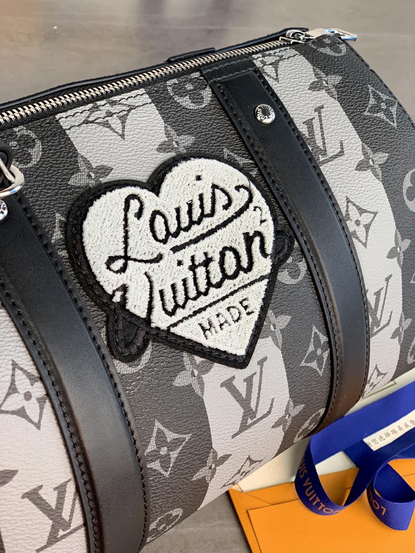 L0vis Vvtt0n Keepall