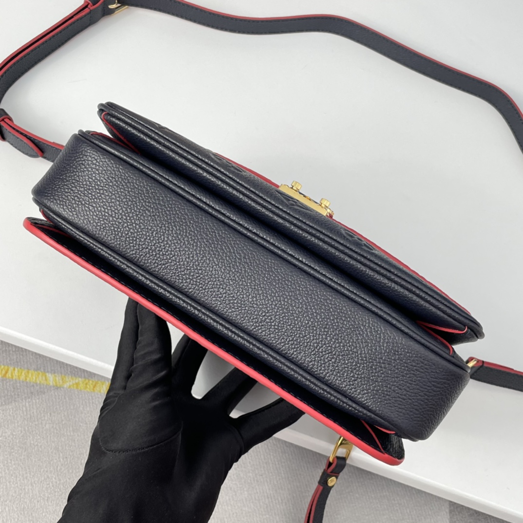 L0vis Vvtt0n Monogram Empreinte