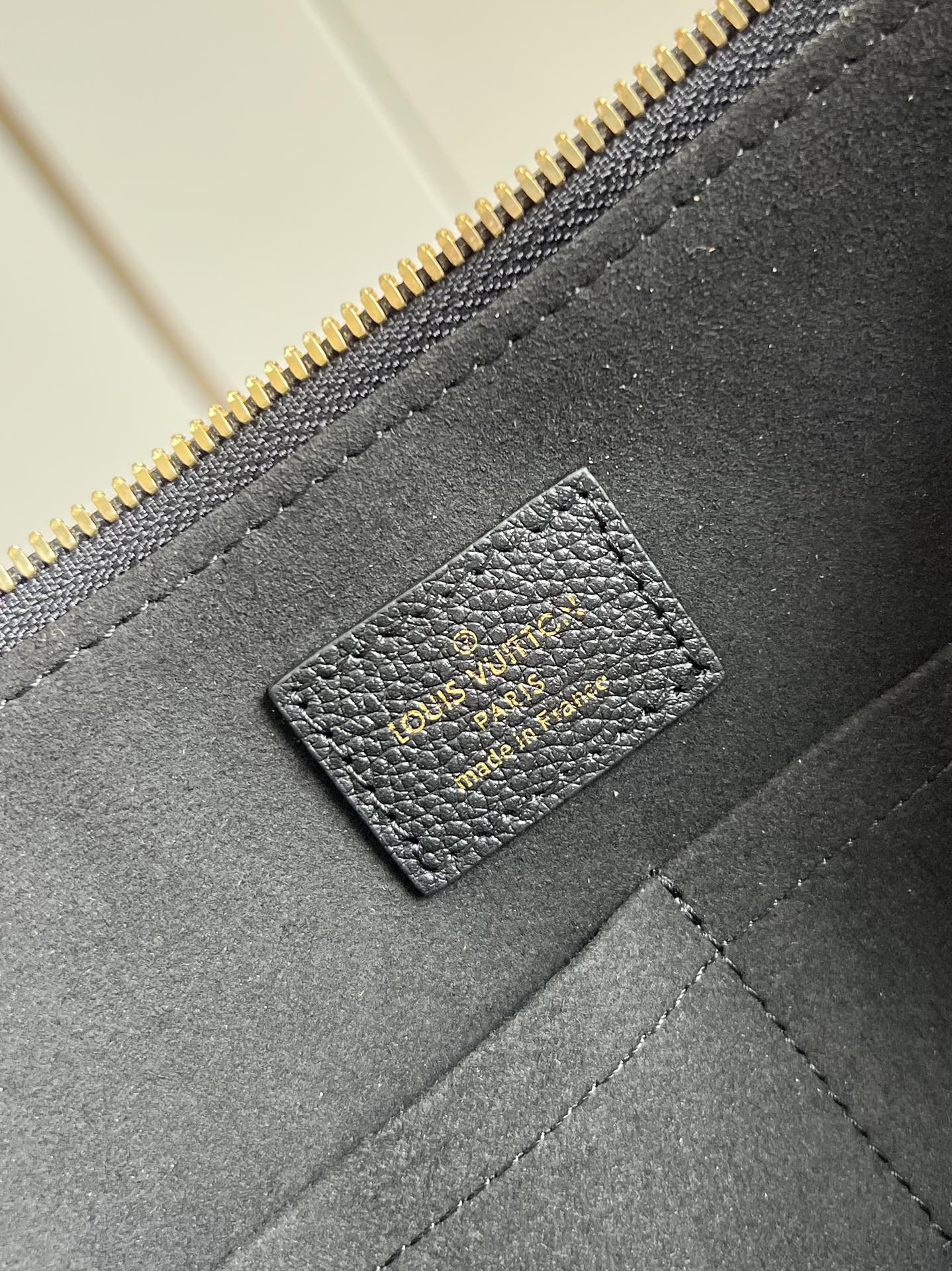 L0vis Vvtt0n Monogram Empreinte