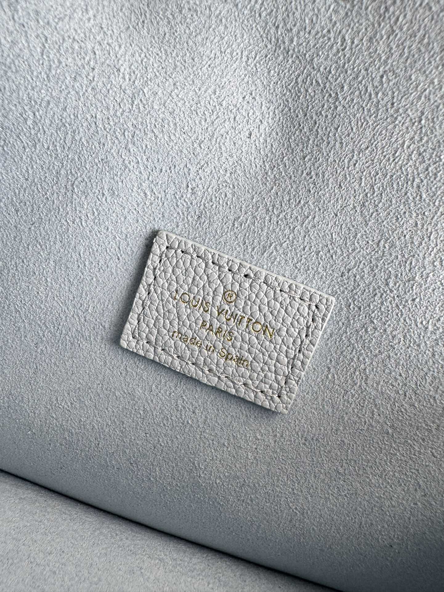 L0vis Vvtt0n Monogram Empreinte