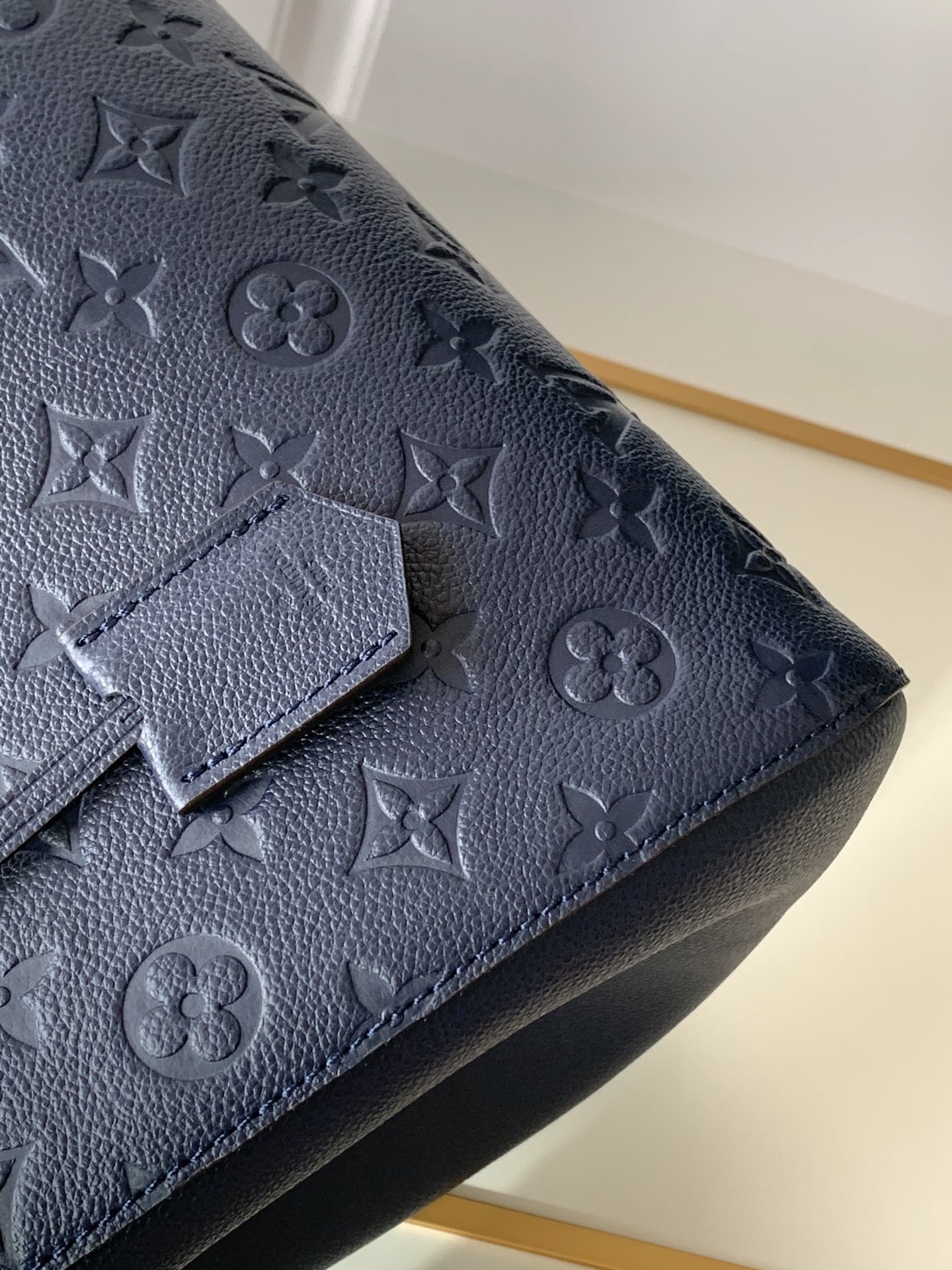 L0vis Vvtt0n Monogram Empreinte