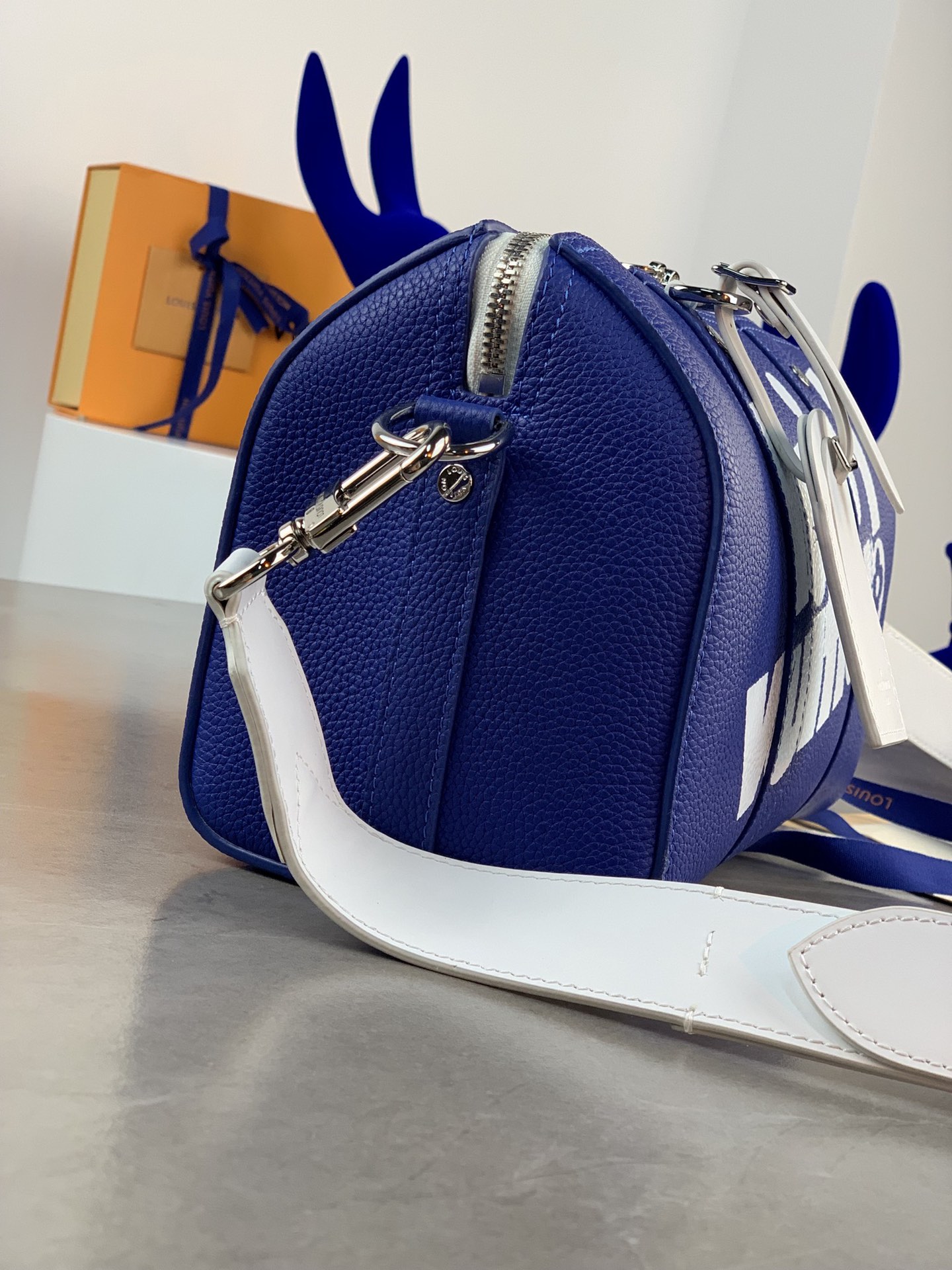 L0vis Vvtt0n Keepall