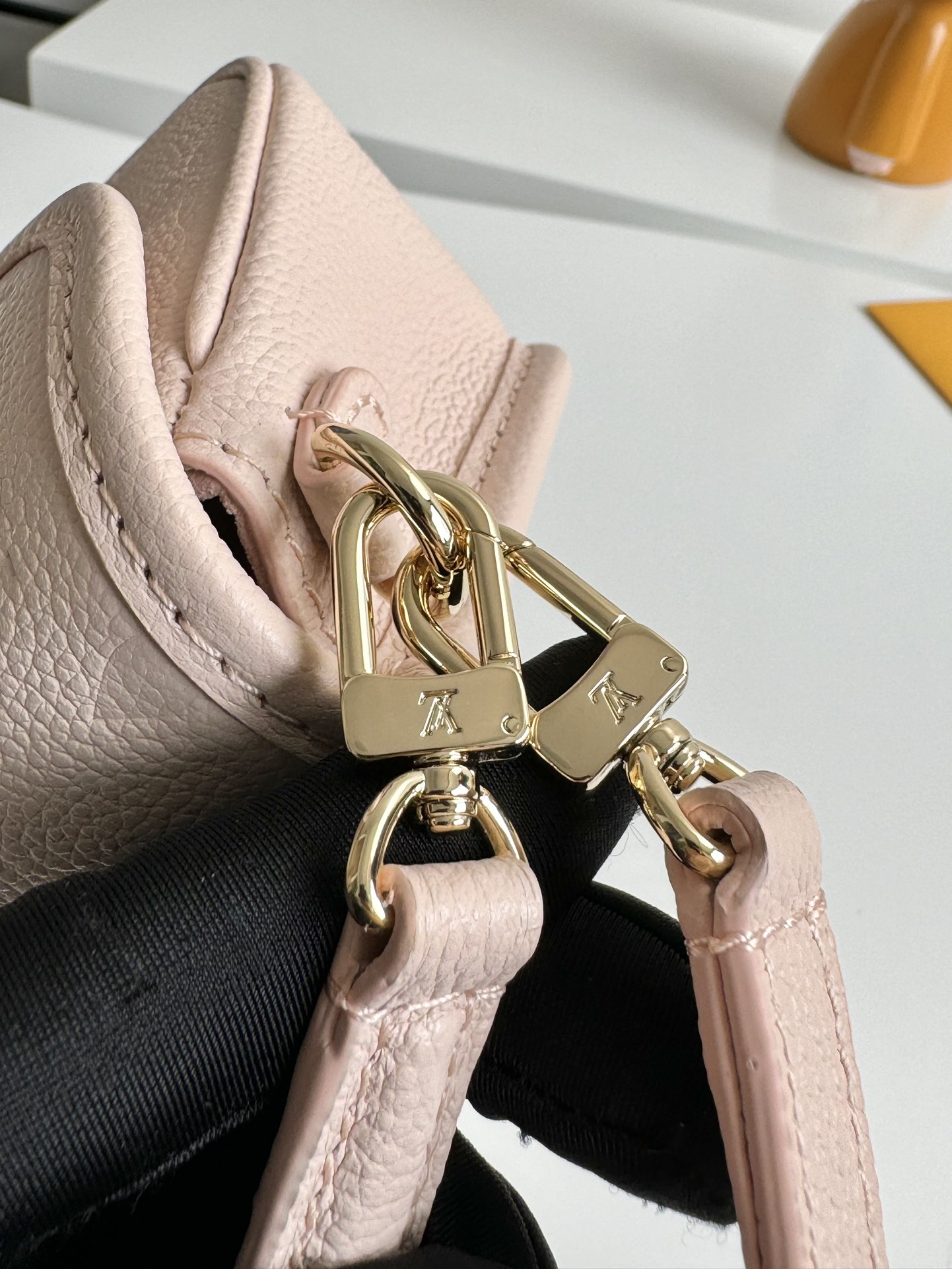 L0vis Vvtt0n Monogram Empreinte