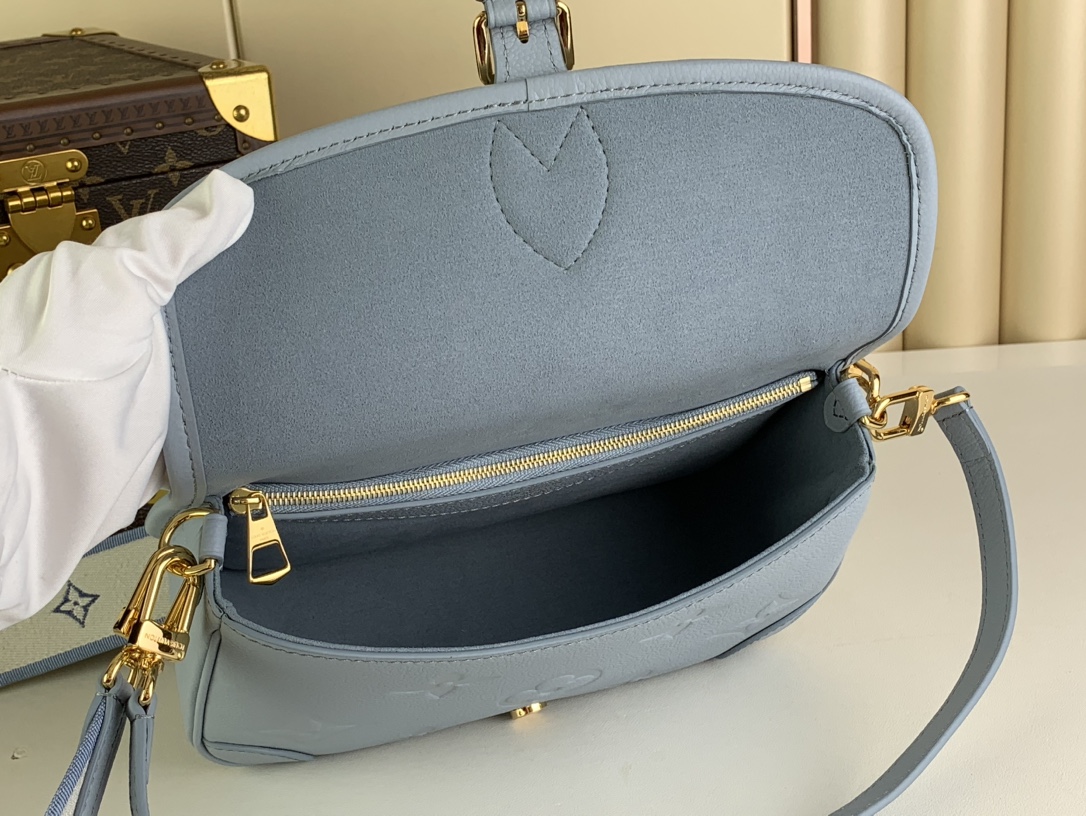 L0vis Vvtt0n Monogram Empreinte