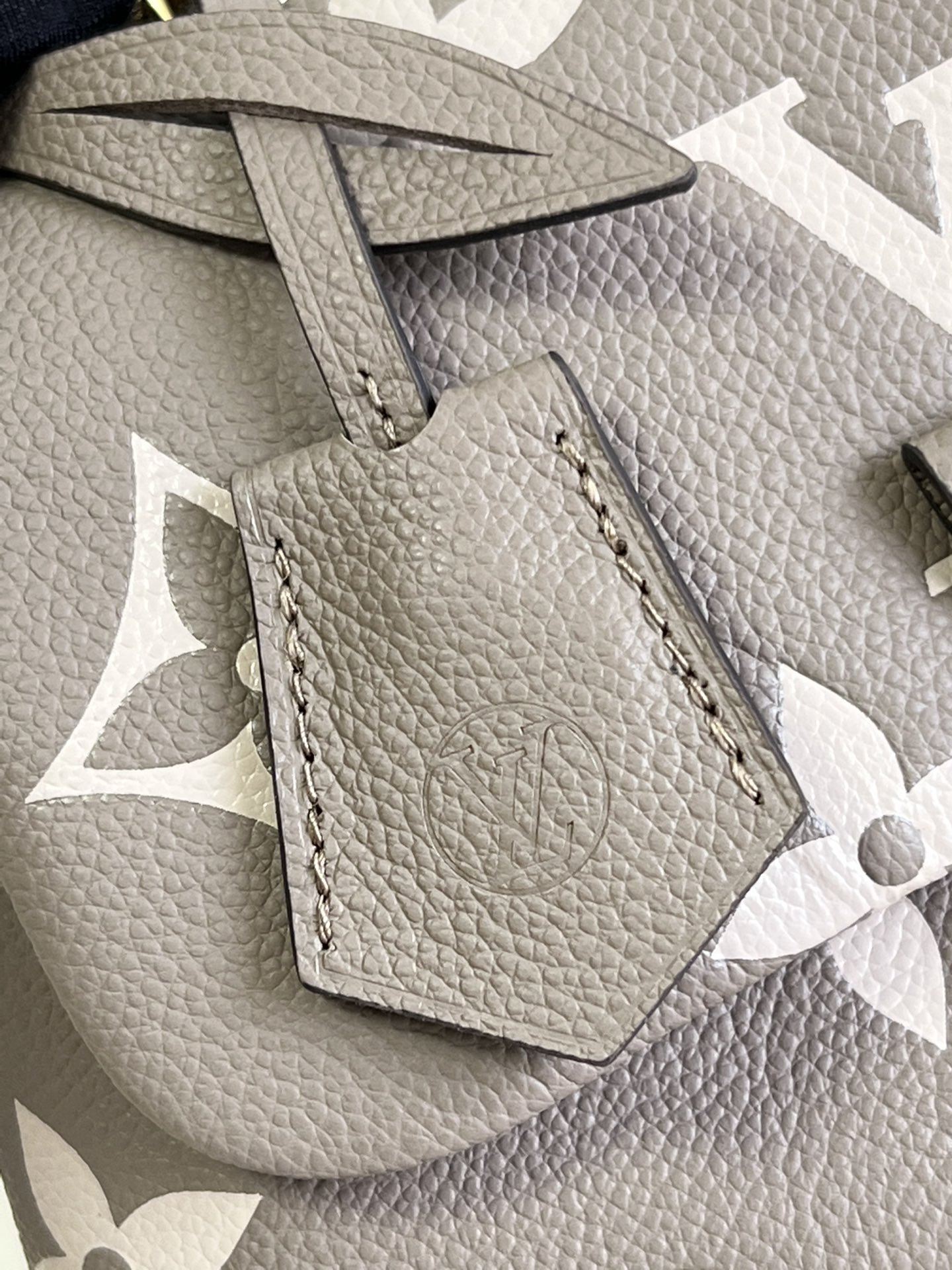 L0vis Vvtt0n Monogram Empreinte
