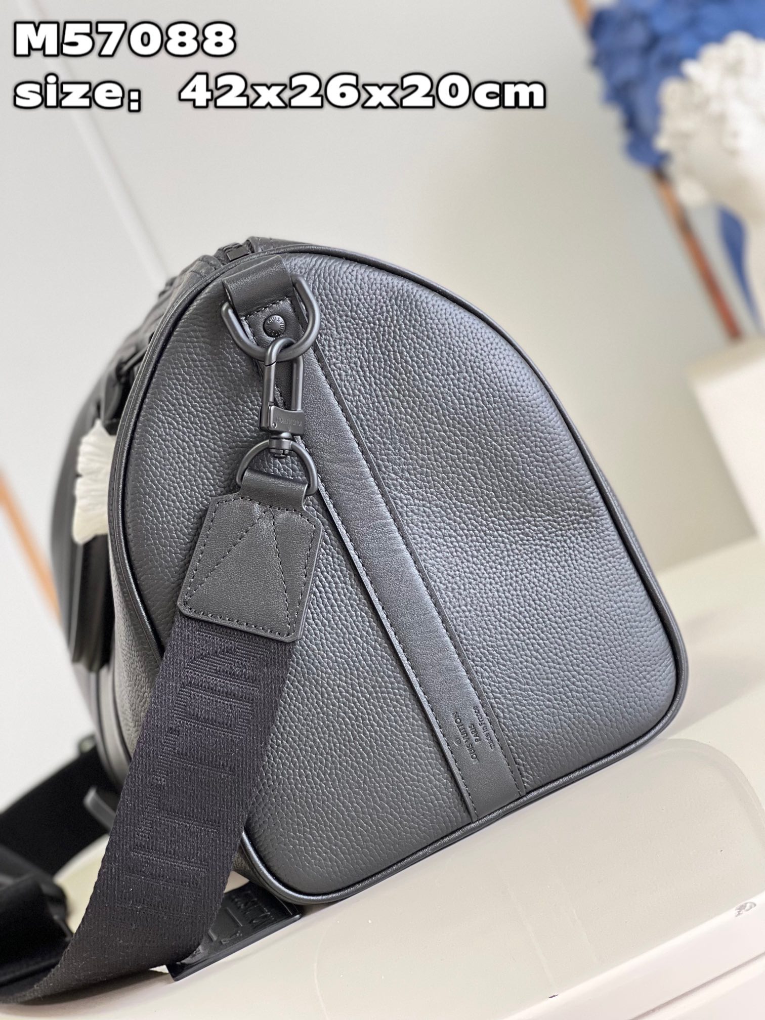 L0vis Vvtt0n Keepall