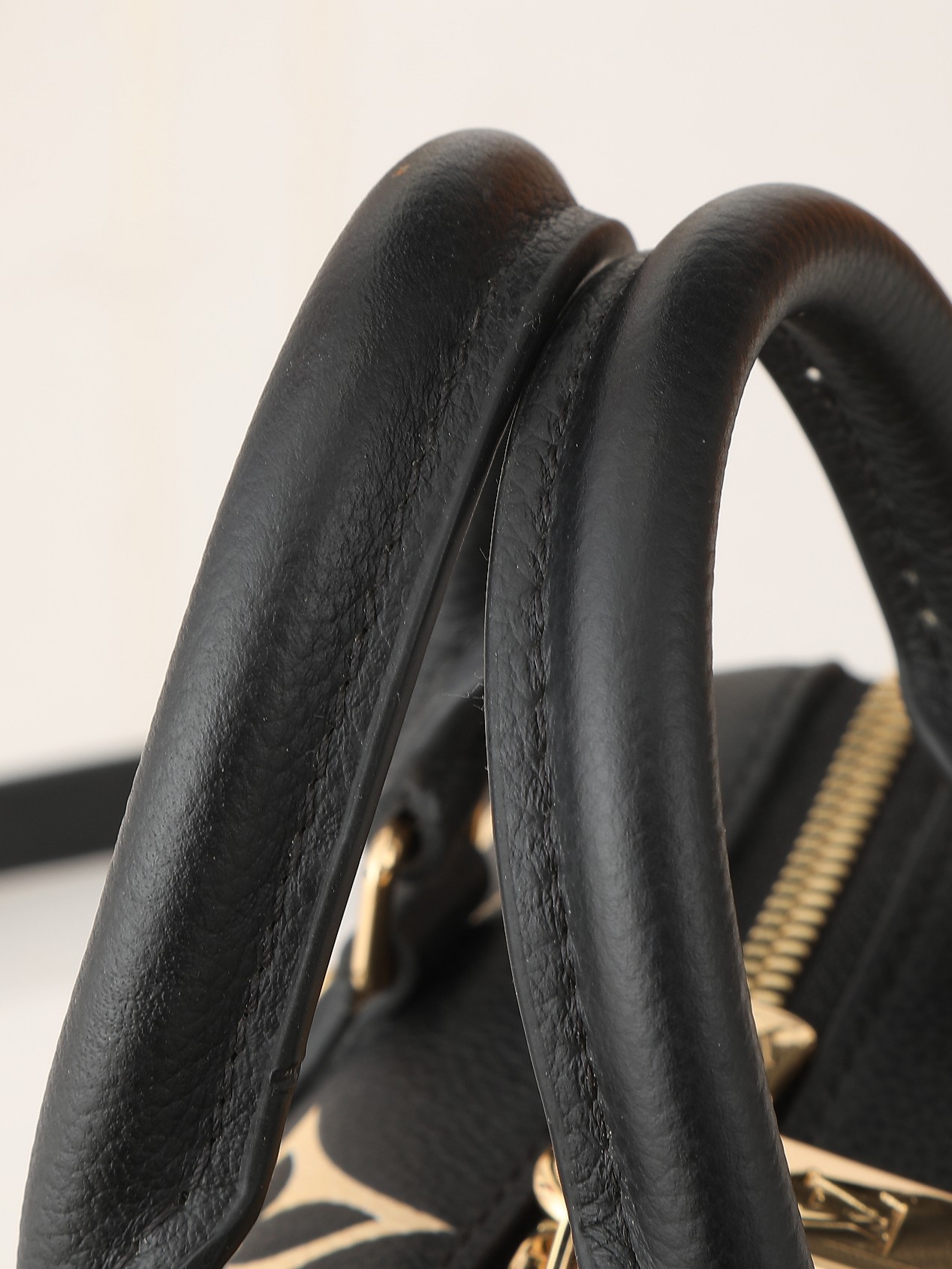 L0vis Vvtt0n Monogram Empreinte