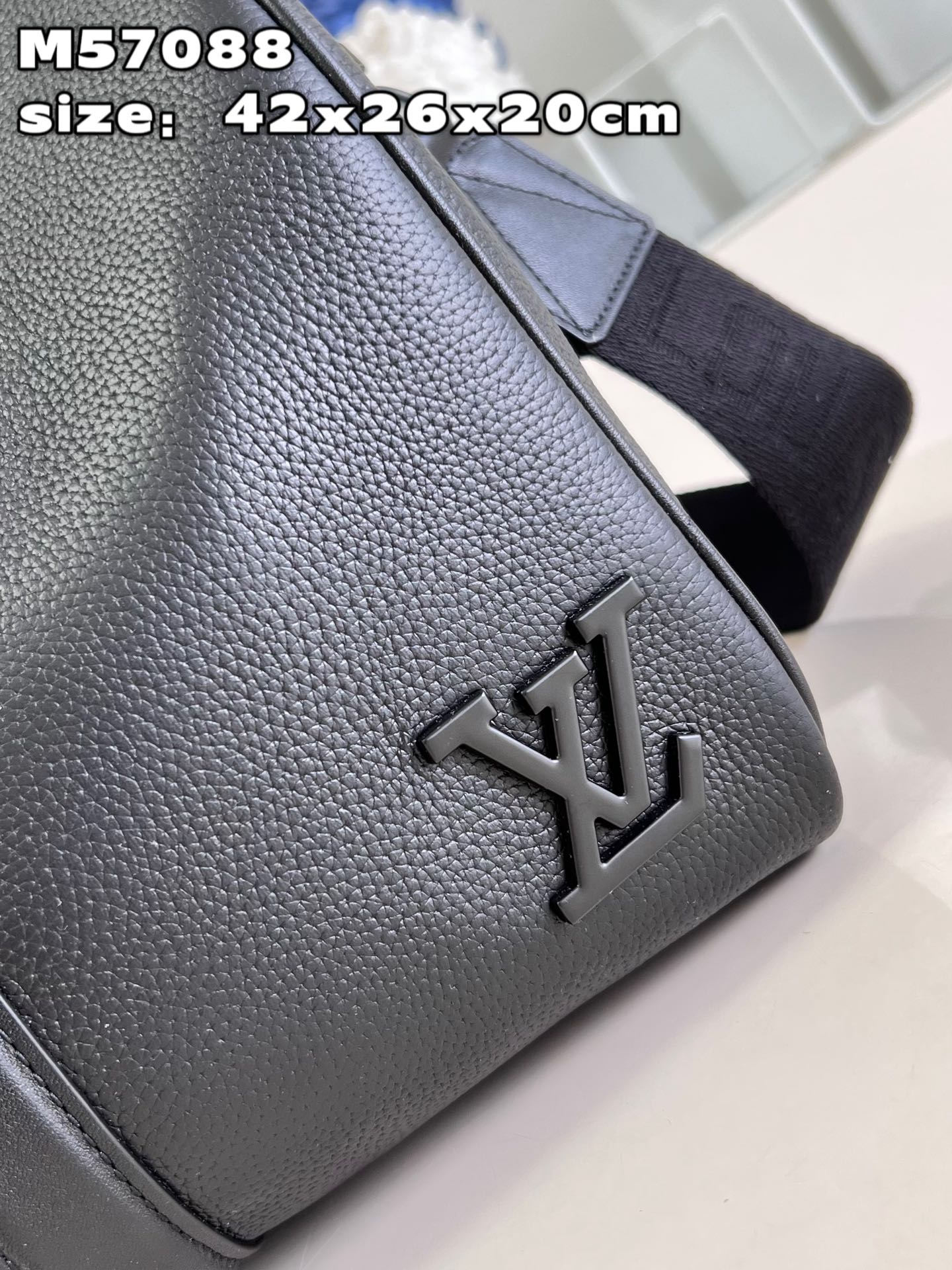 L0vis Vvtt0n Keepall