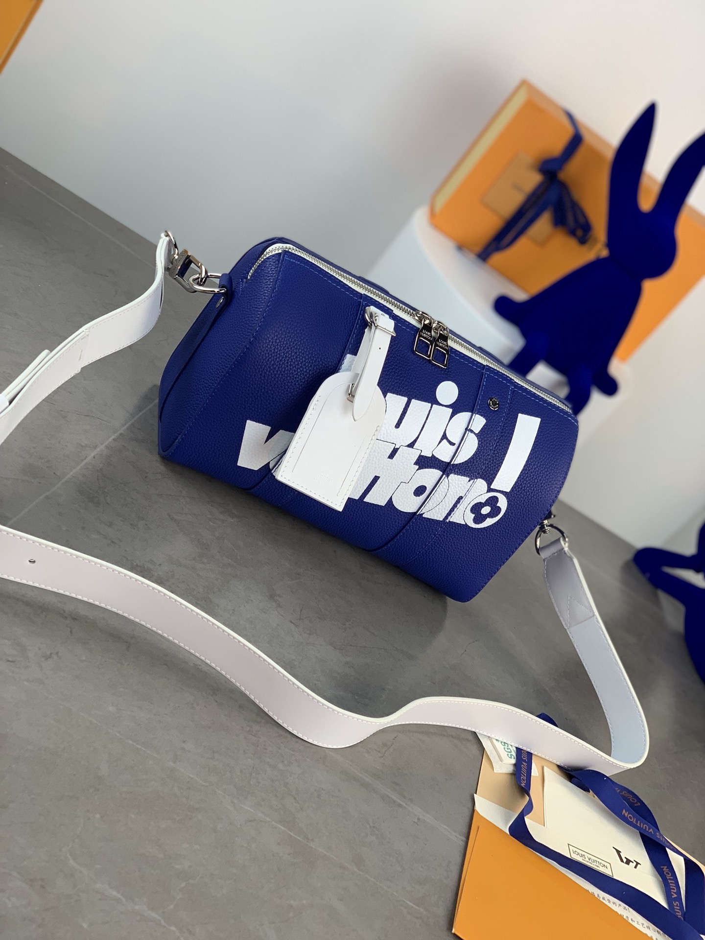 L0vis Vvtt0n Keepall