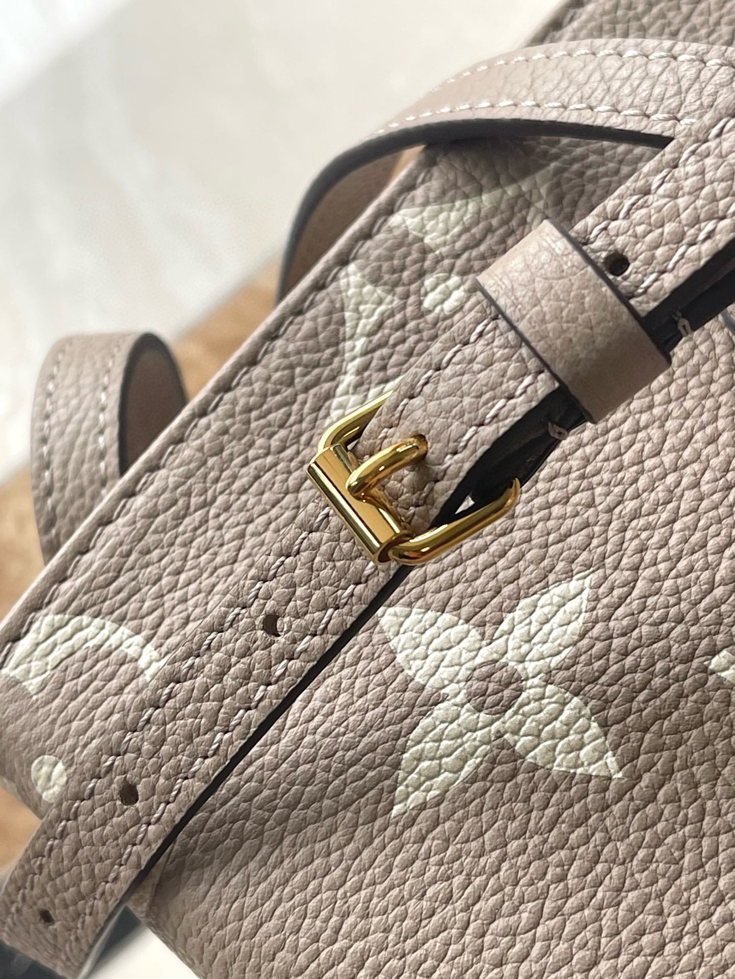 L0vis Vvtt0n Monogram Empreinte