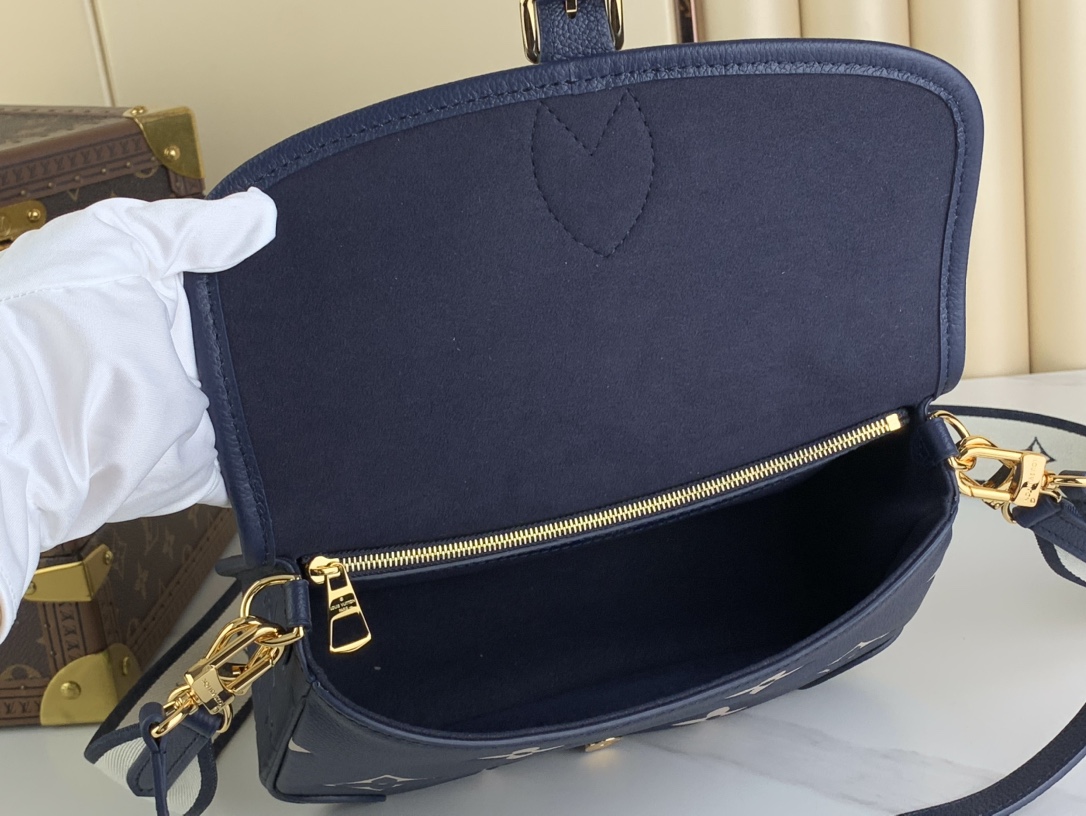 L0vis Vvtt0n Monogram Empreinte