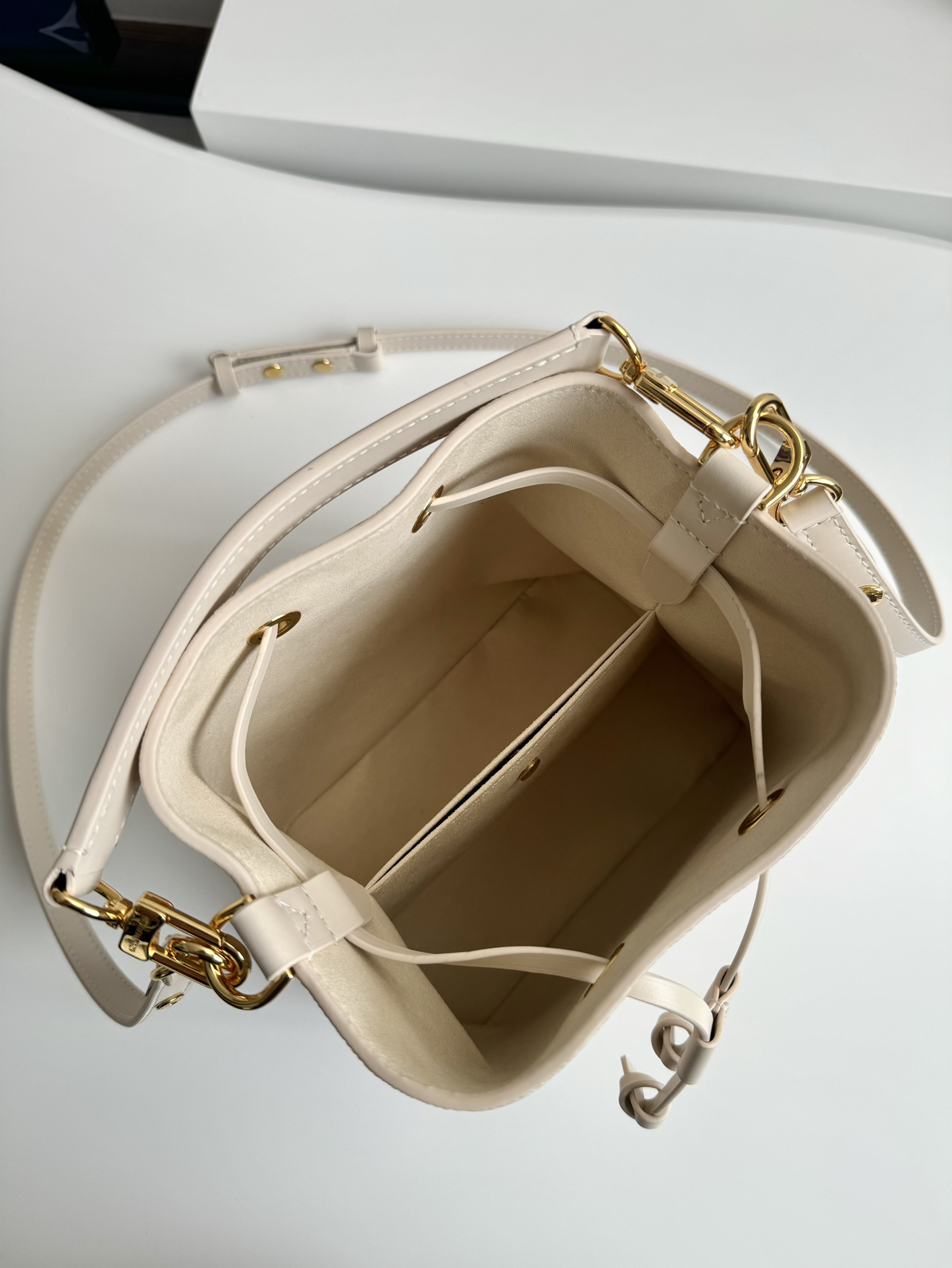 L0vis Vvtt0n Monogram Empreinte