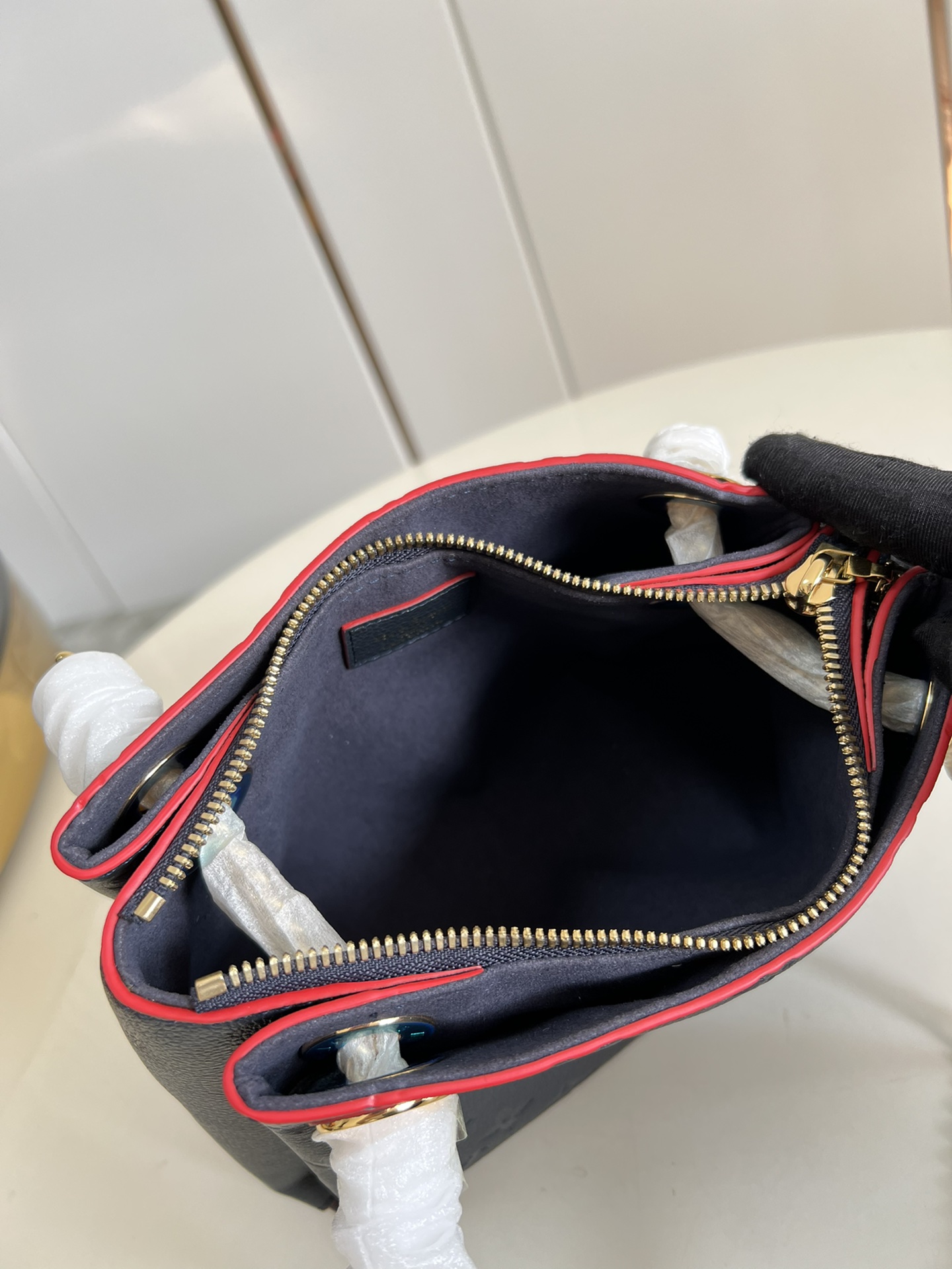 L0vis Vvtt0n Monogram Empreinte