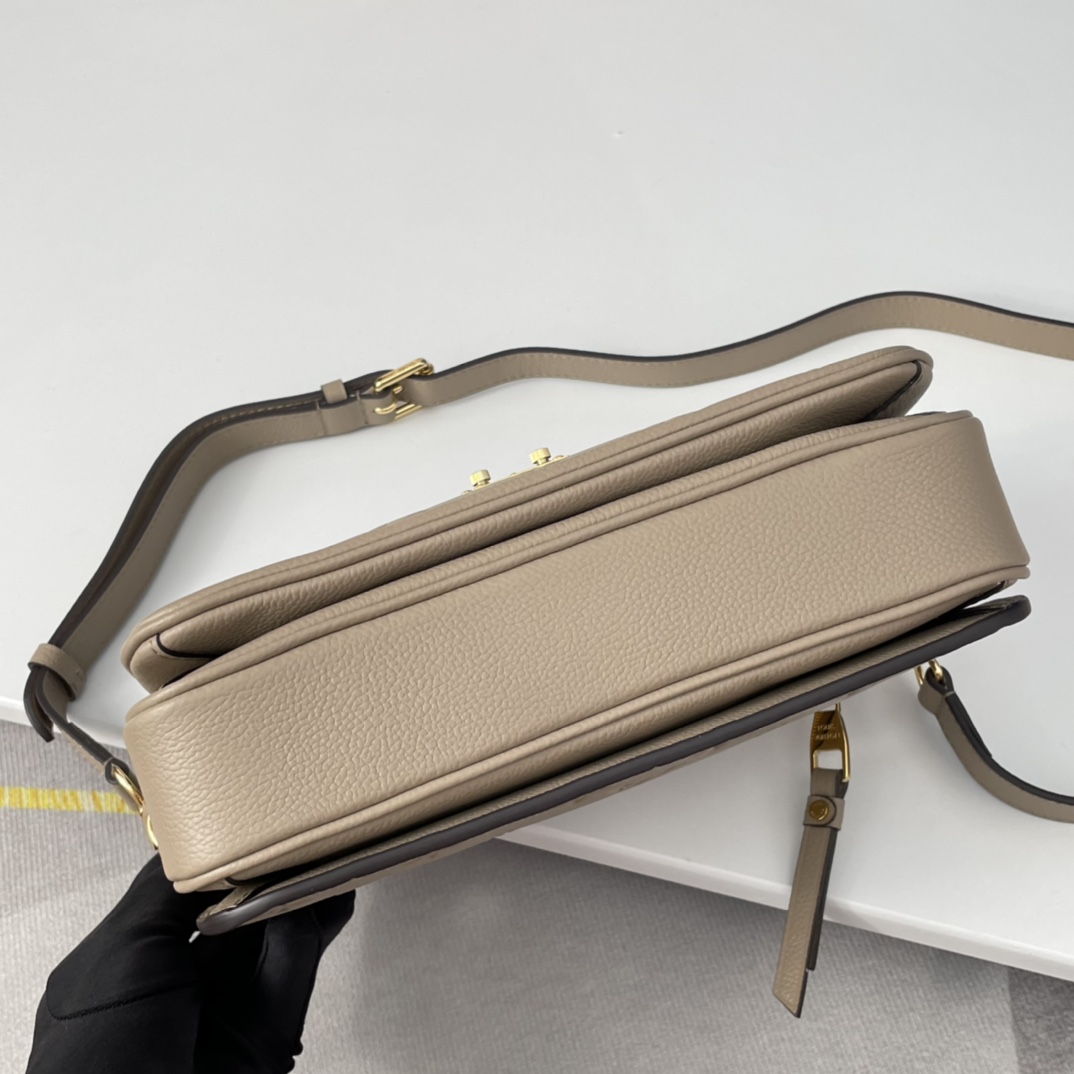 L0vis Vvtt0n Monogram Empreinte