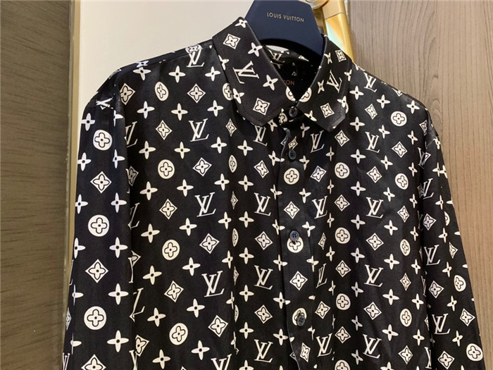 2023fw LV Silk Shirt Shorts Top Version