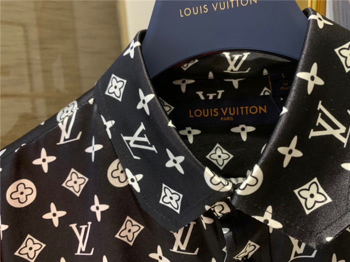 2023fw LV Silk Shirt Shorts Top Version