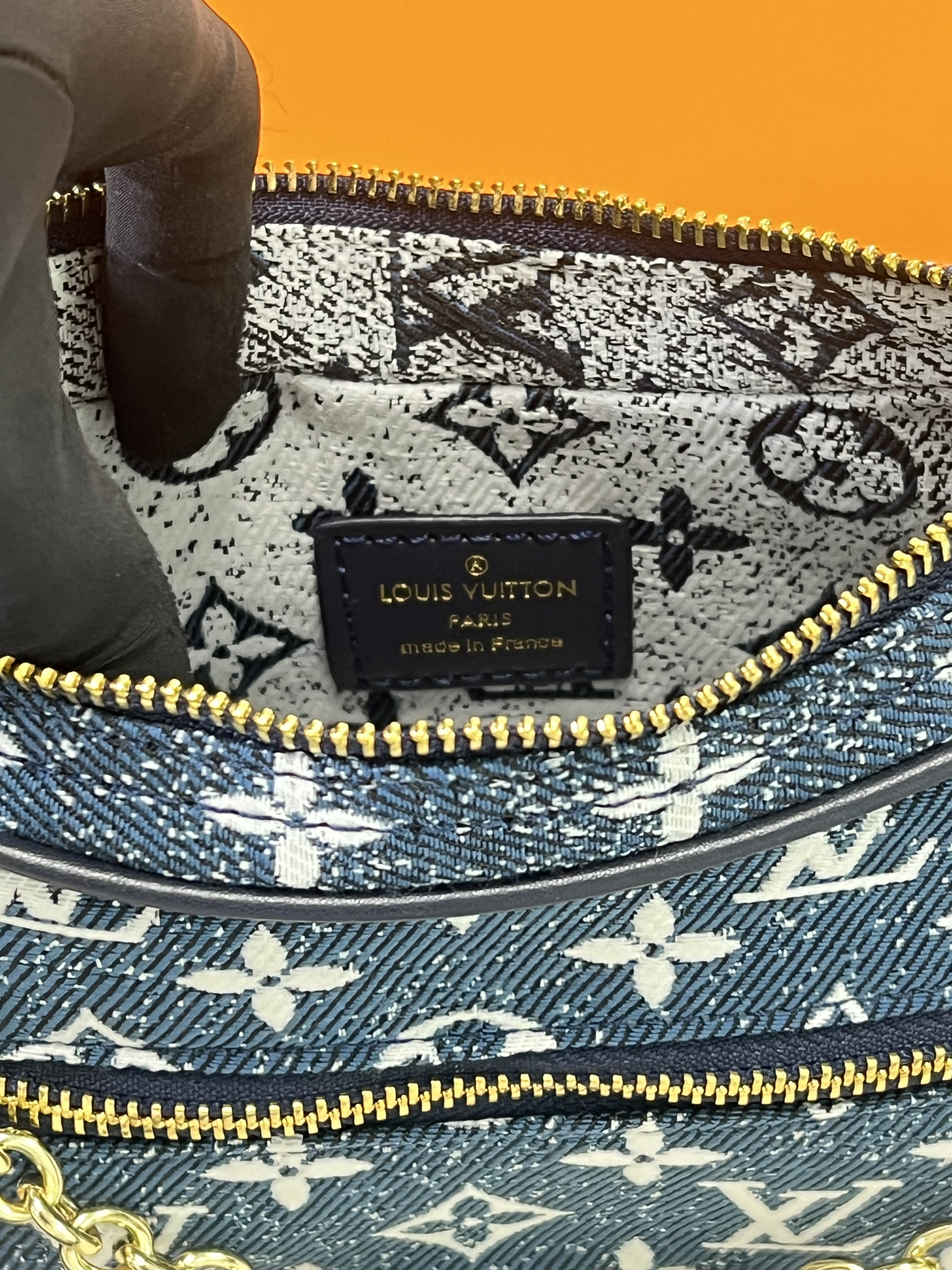 L0vis Vvtt0n Denim Loop Bag Blue M81166 Replica Hobo