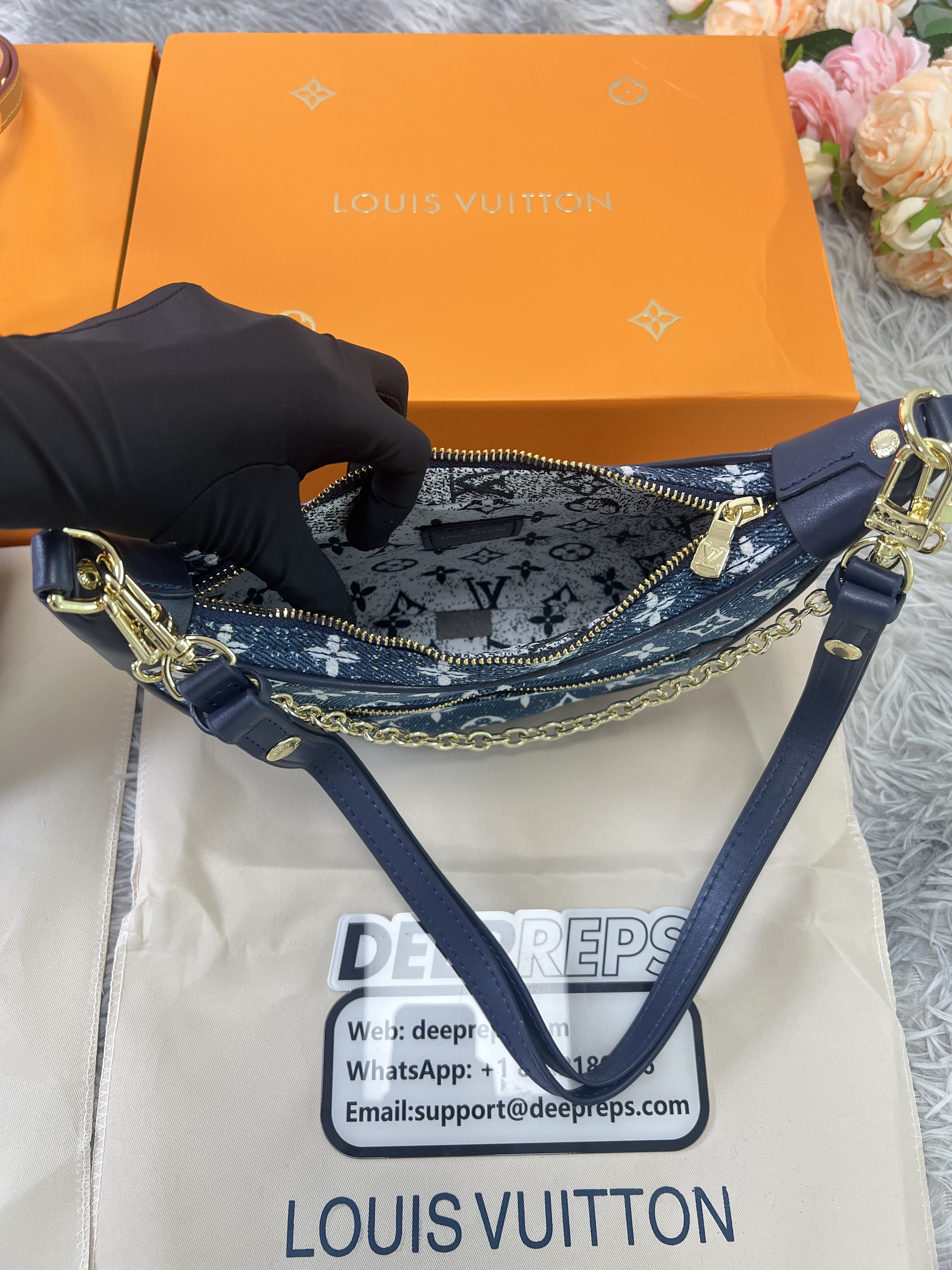 L0vis Vvtt0n Denim Loop Bag Blue M81166 Replica Hobo