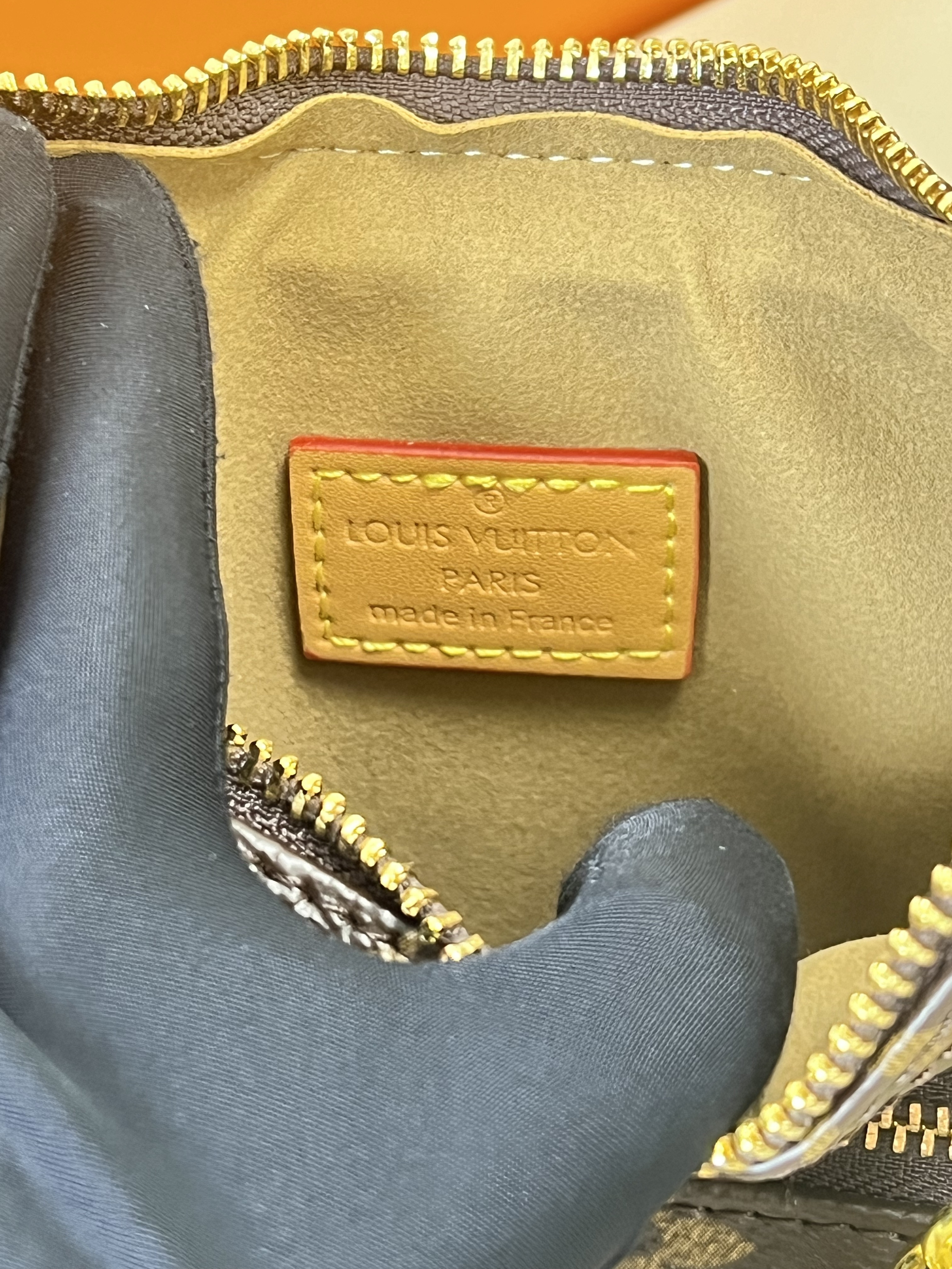 L0vis Vvtt0n Monogram Moon Bag Replica M44036