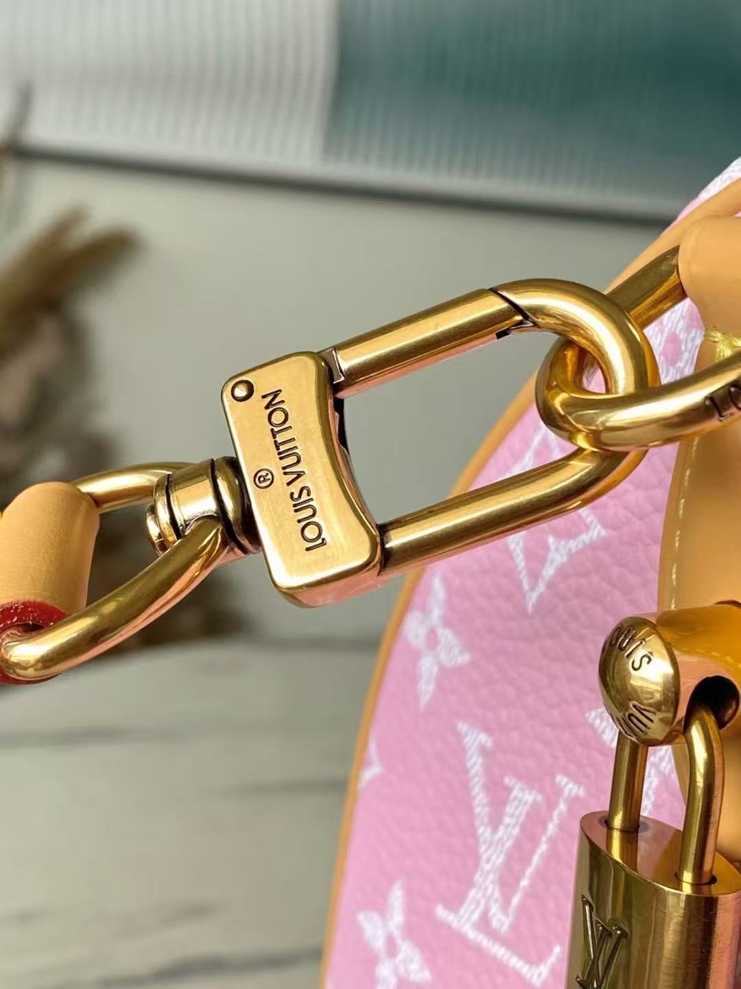 L0vis Vvtt0n SPEEDY P9 BANDOULIÈRE 30 Handbag - 1:1 Colareps Version